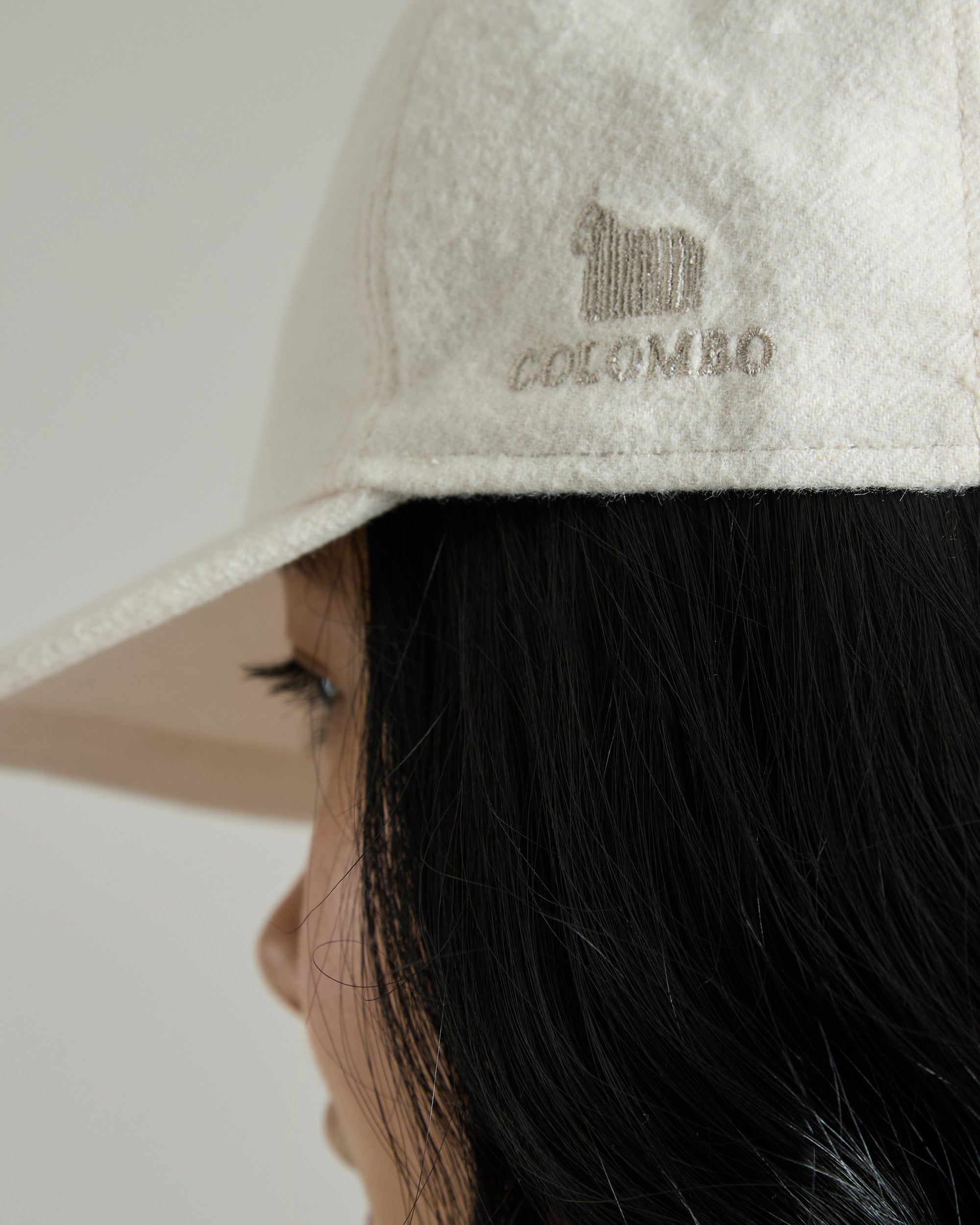 Beige baseball cap in Touch Cashmere 2