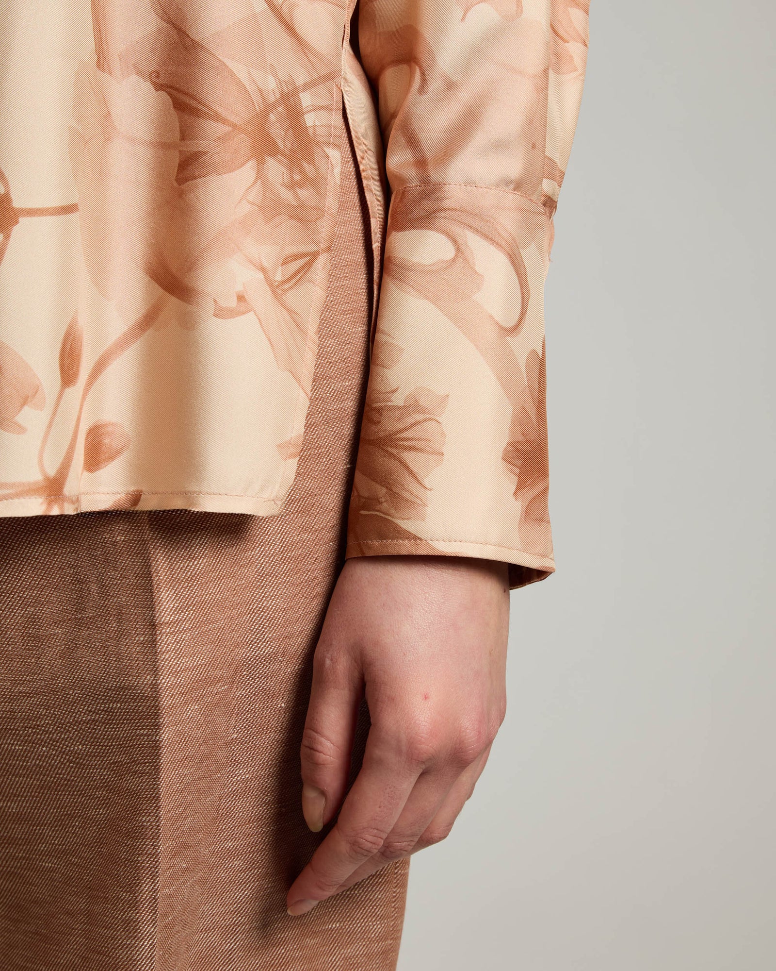 Pure silk shirt with Dandelion print 3