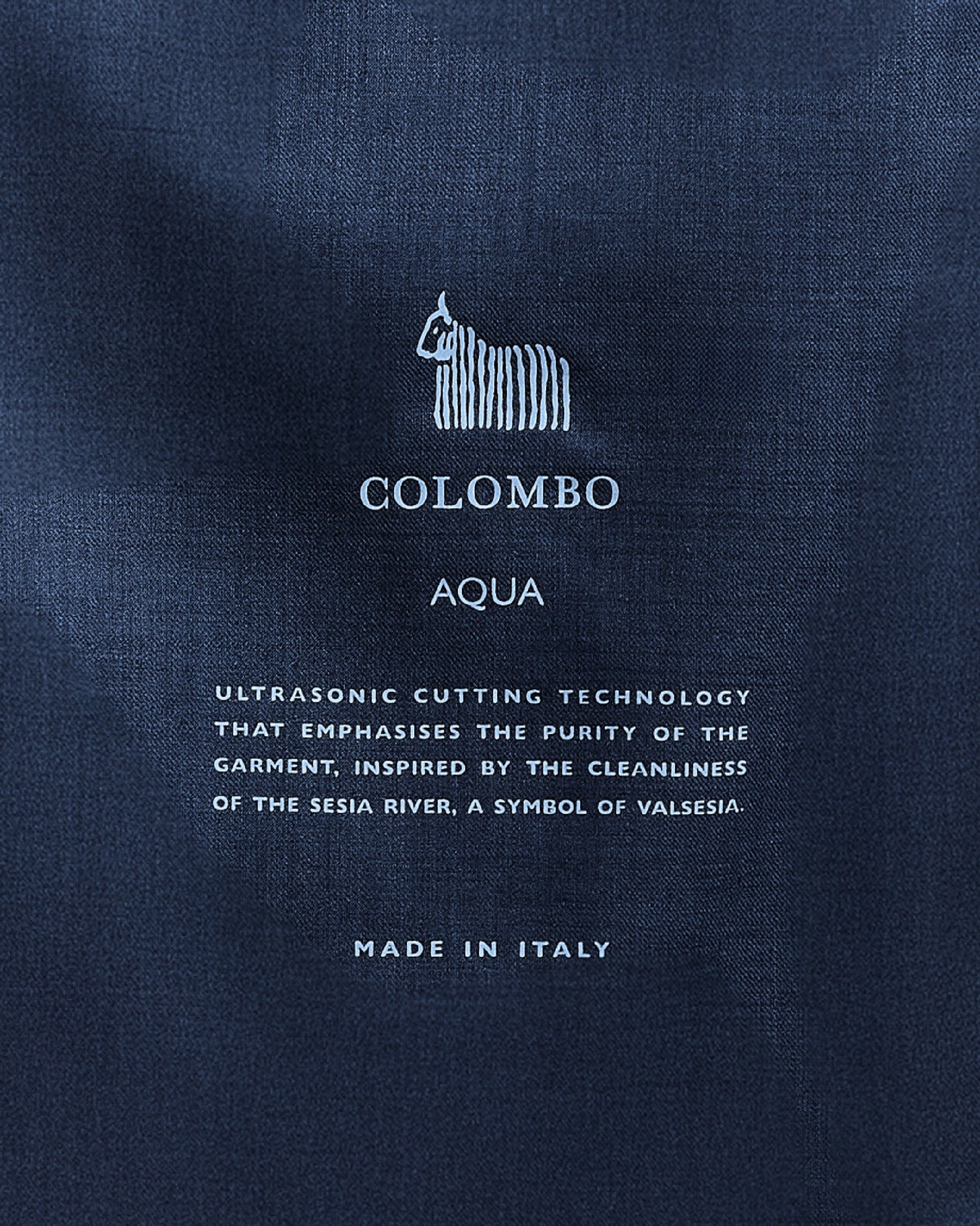 AQUA Shirt in Cashmere 4.0 2