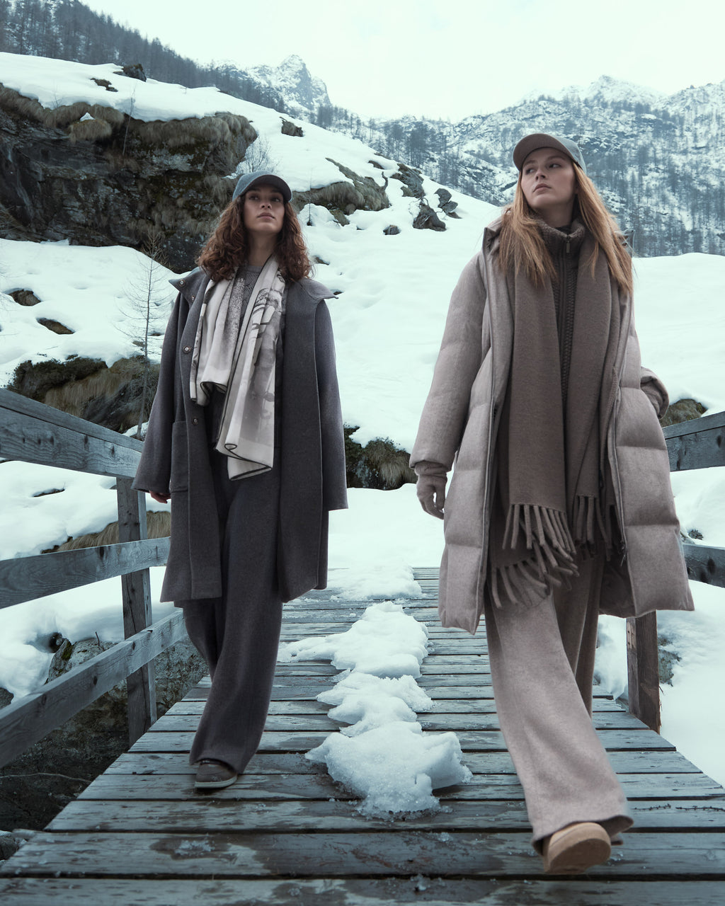 Long Coat in Pure Beige Cashmere