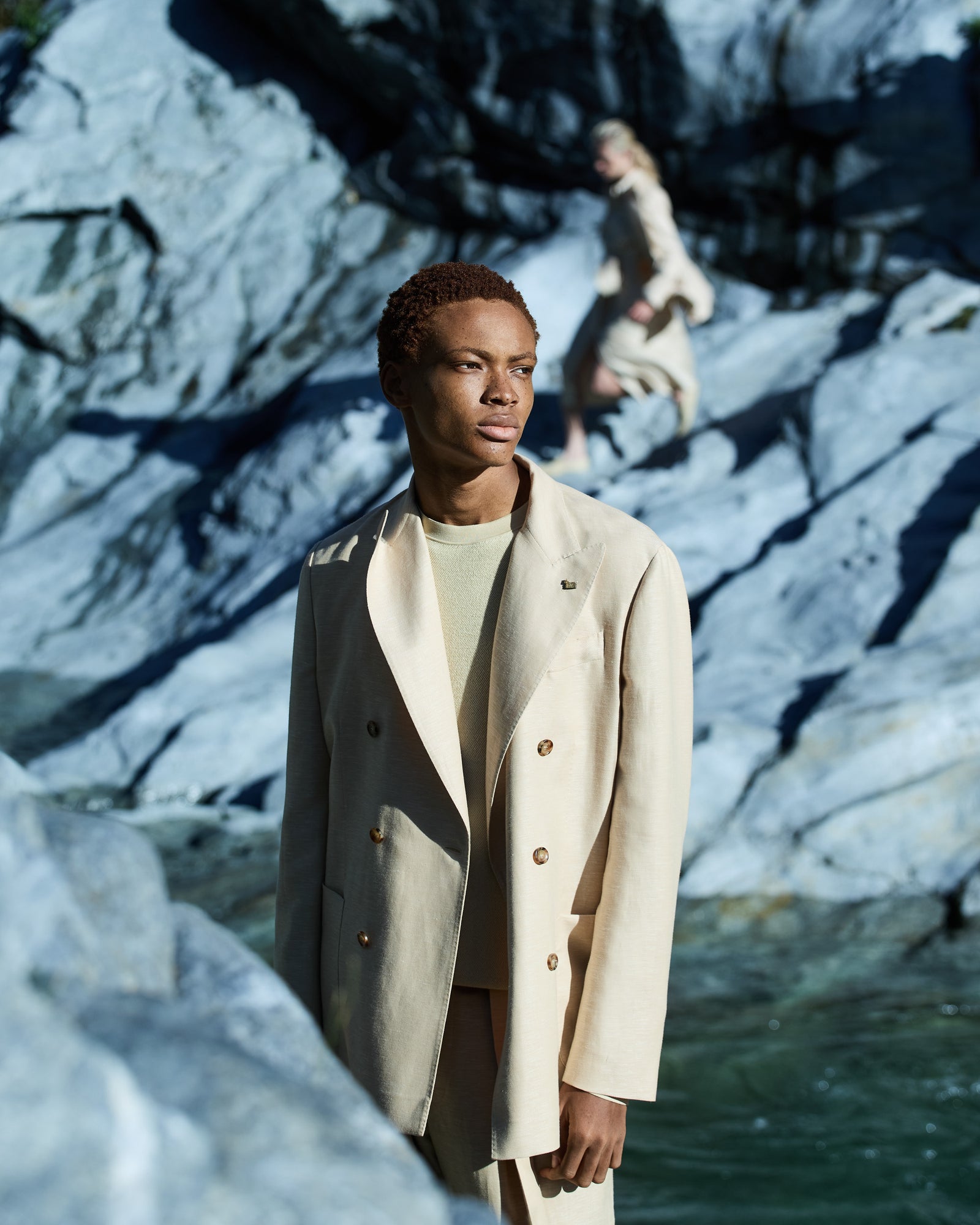ROBERT Double-Breasted Jacket in Cashmere 4.0