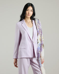 Cashmere 4.0 wisteria blazer.