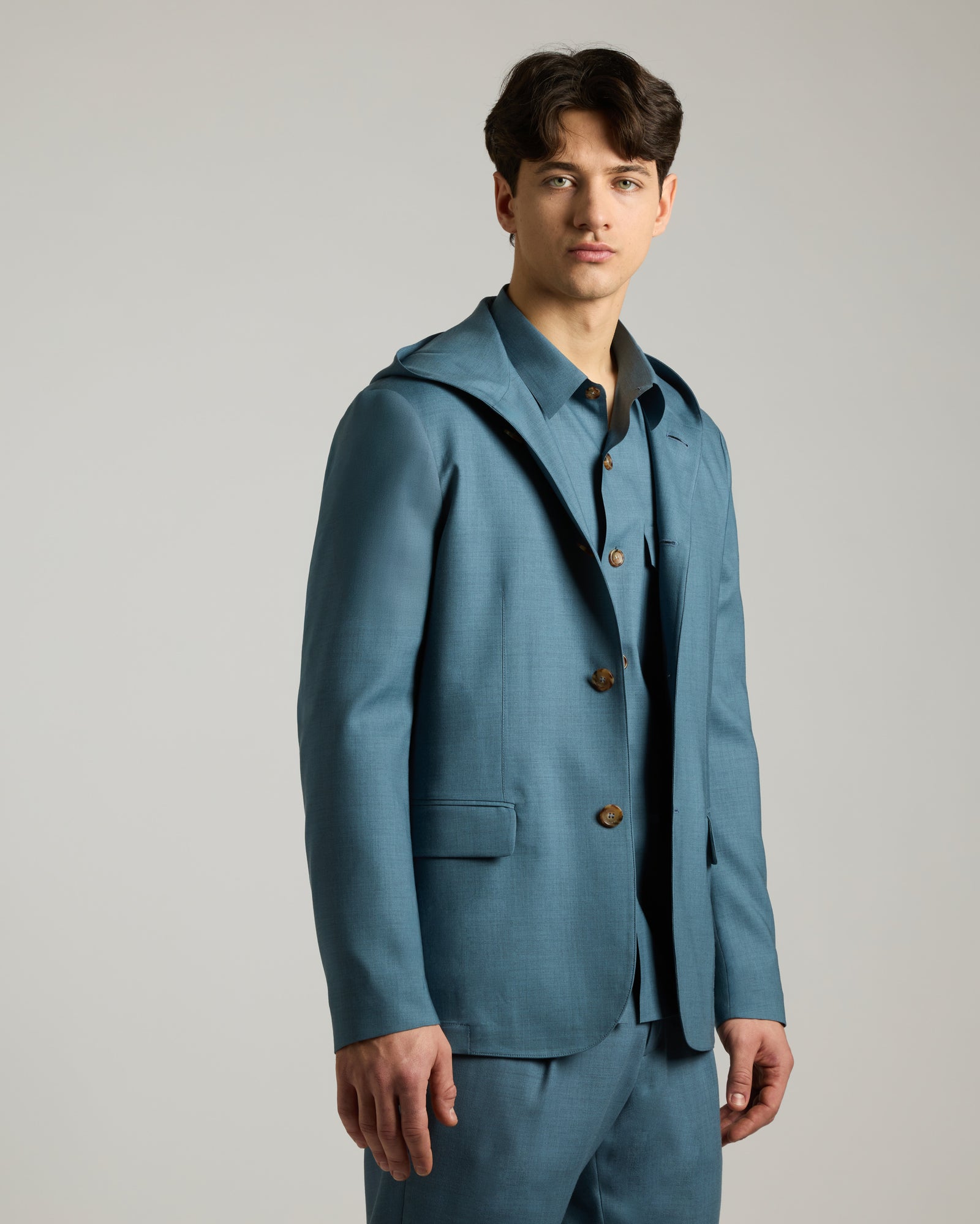 LOUIS Hooded Jacket in Cashmere 4.0 2