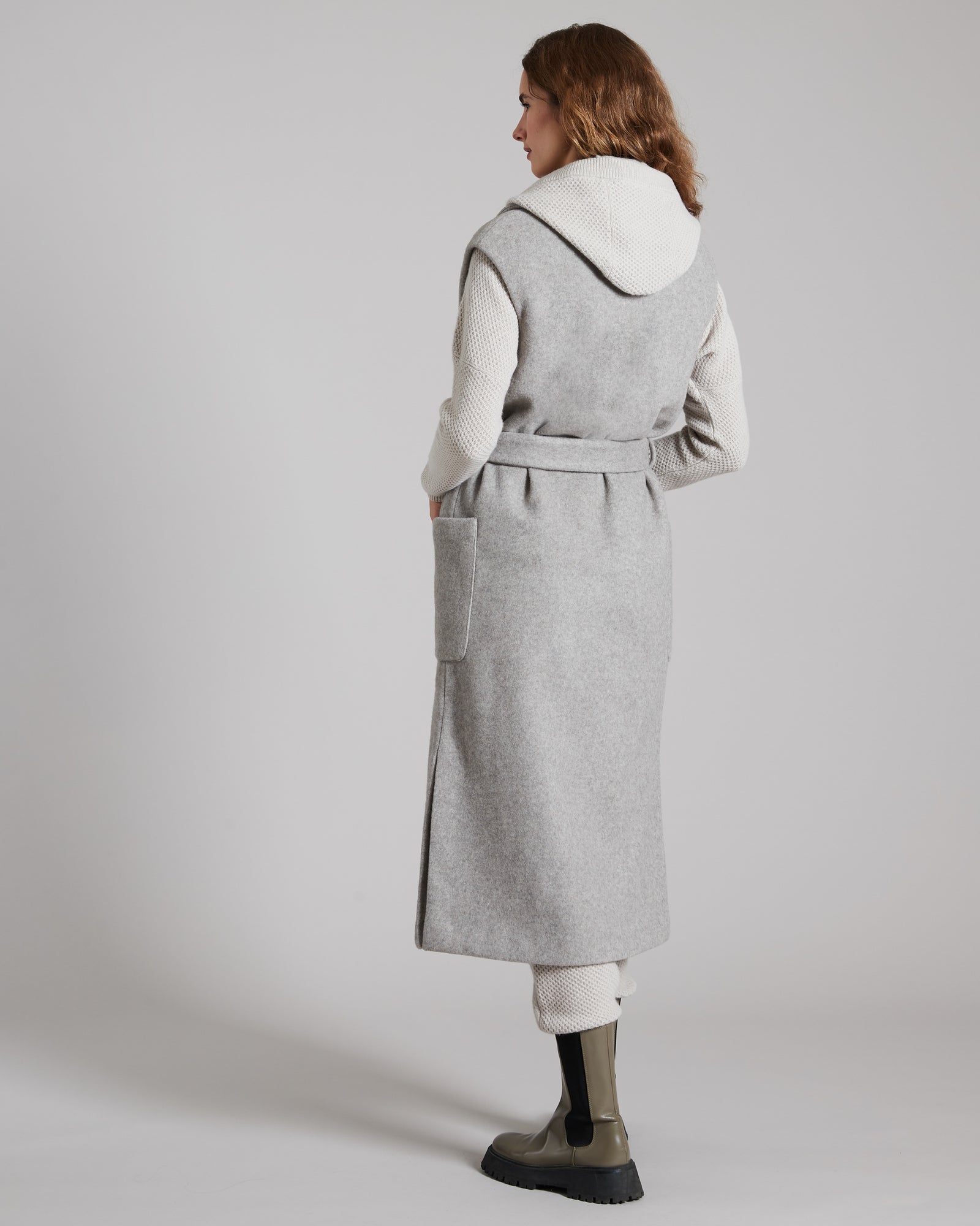 Outerwear senza maniche in cashmere fleece