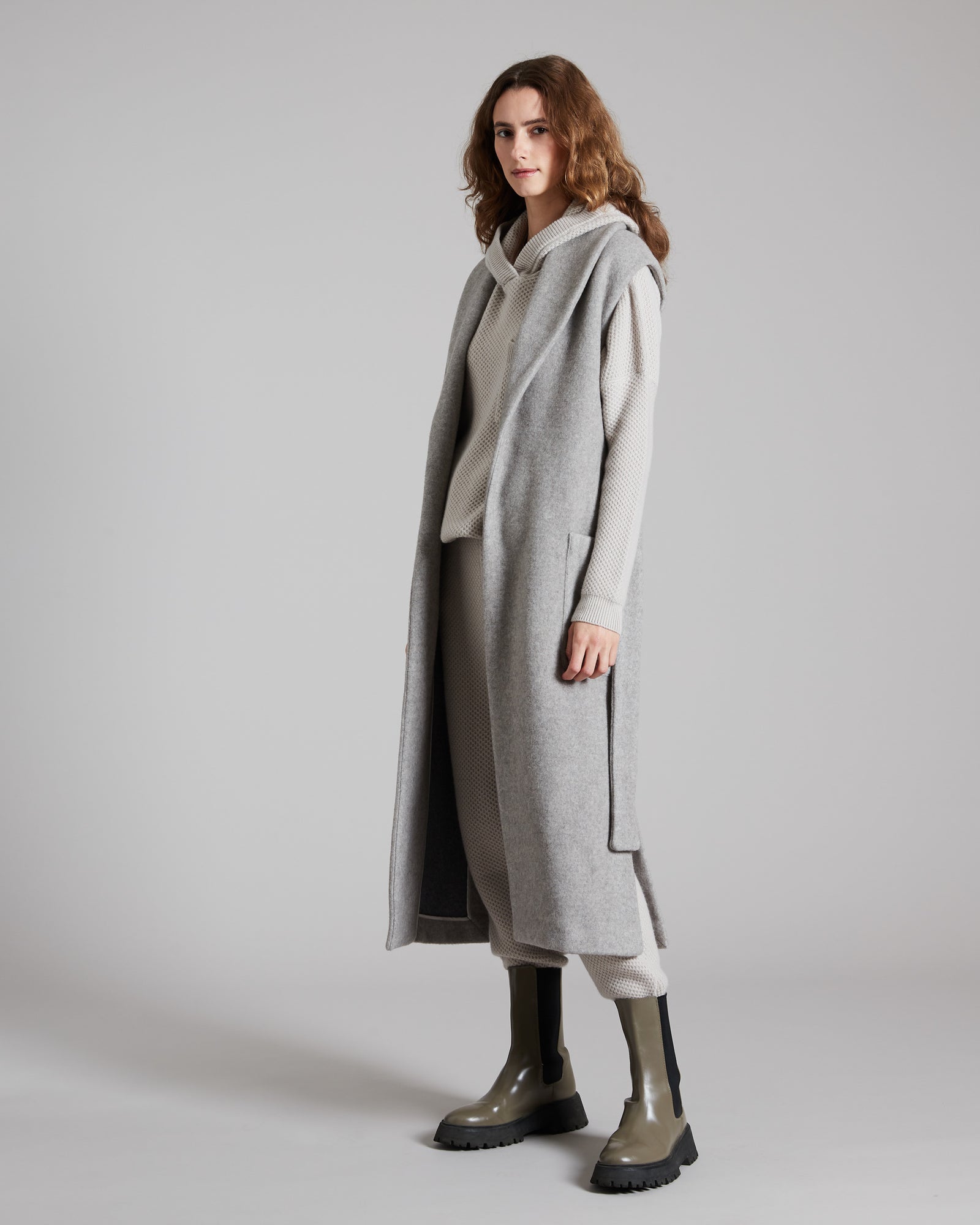 Cashmere fleece sleeveless outerwear