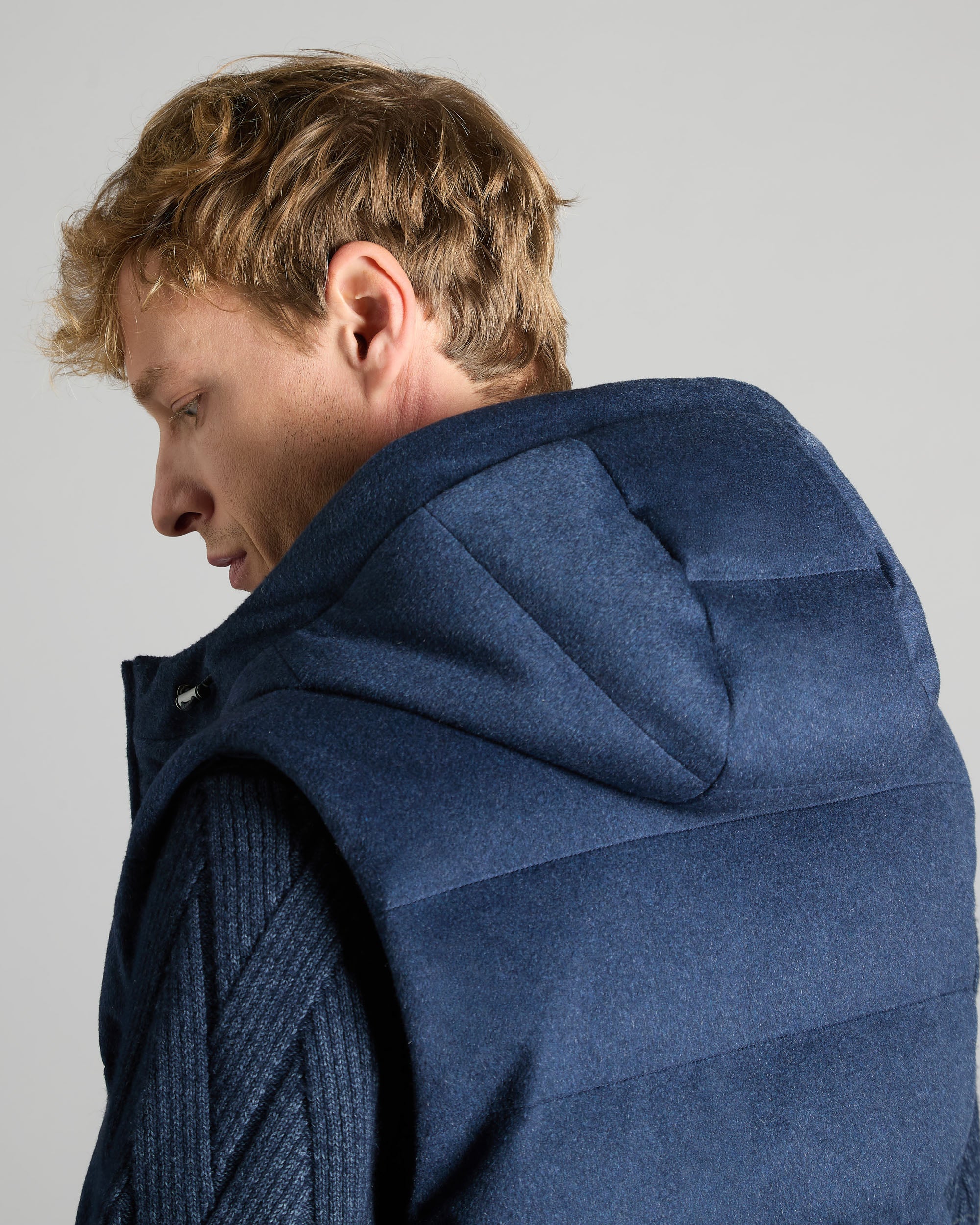 Blue MAMBRAIN cashmere down vest