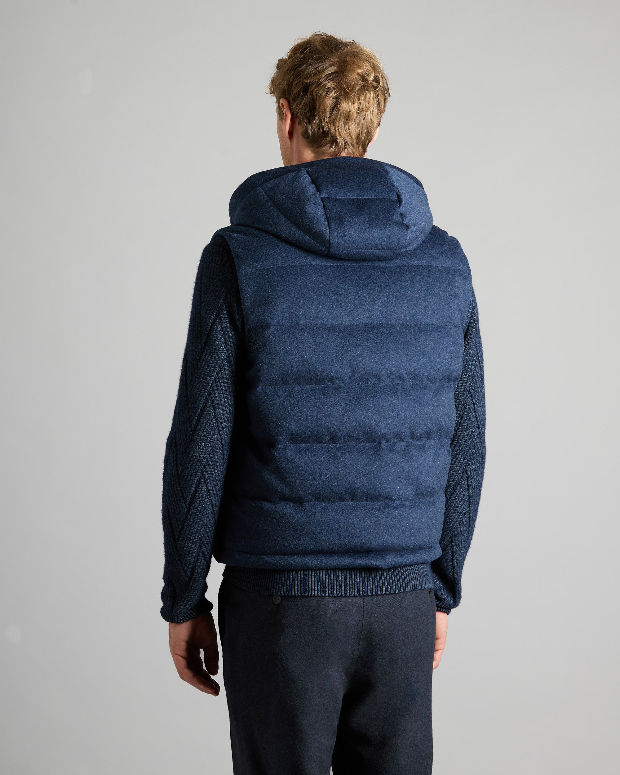 Blue MAMBRAIN cashmere down vest
