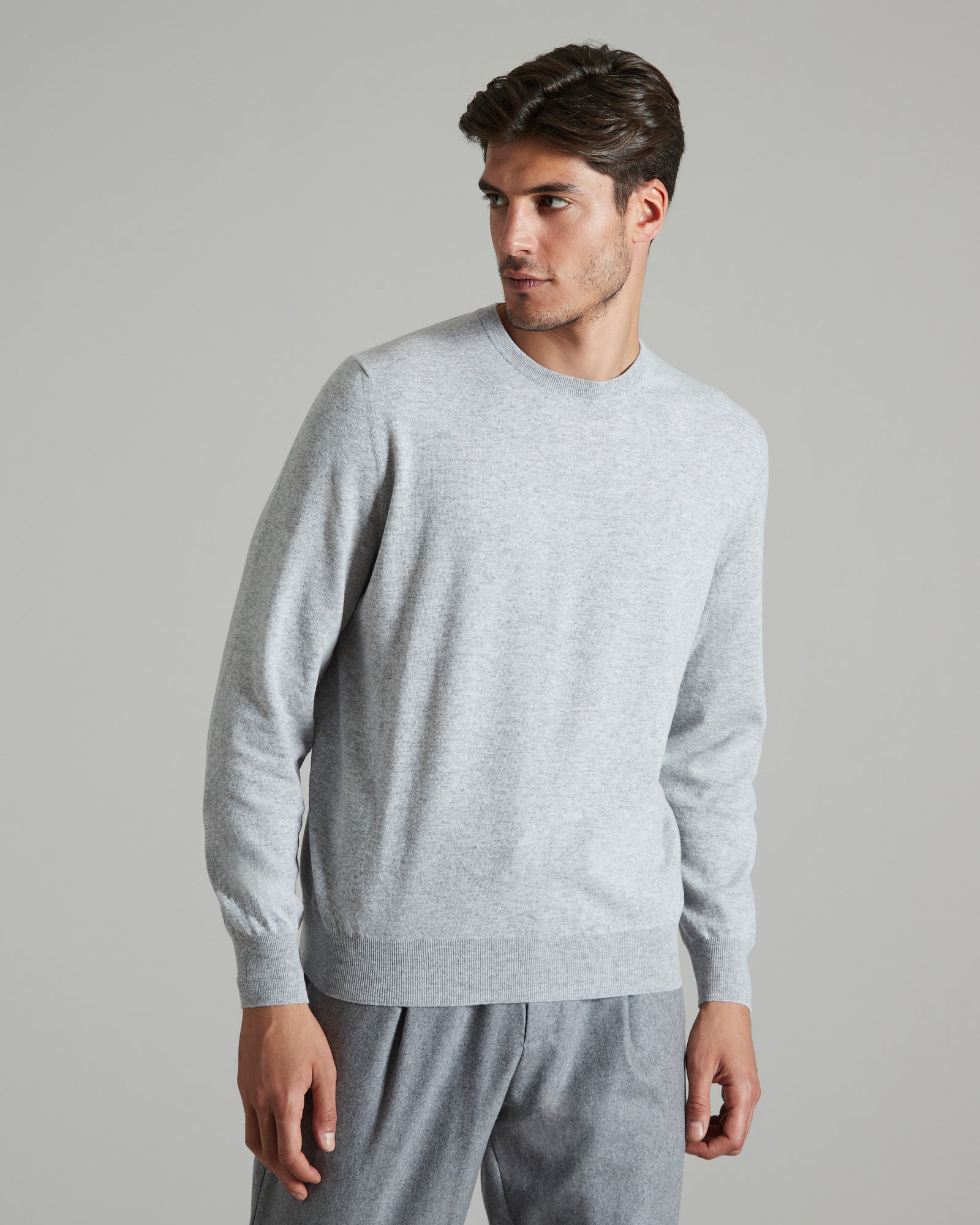 Light grey kid cashmere ELASTA round-neck sweater 2