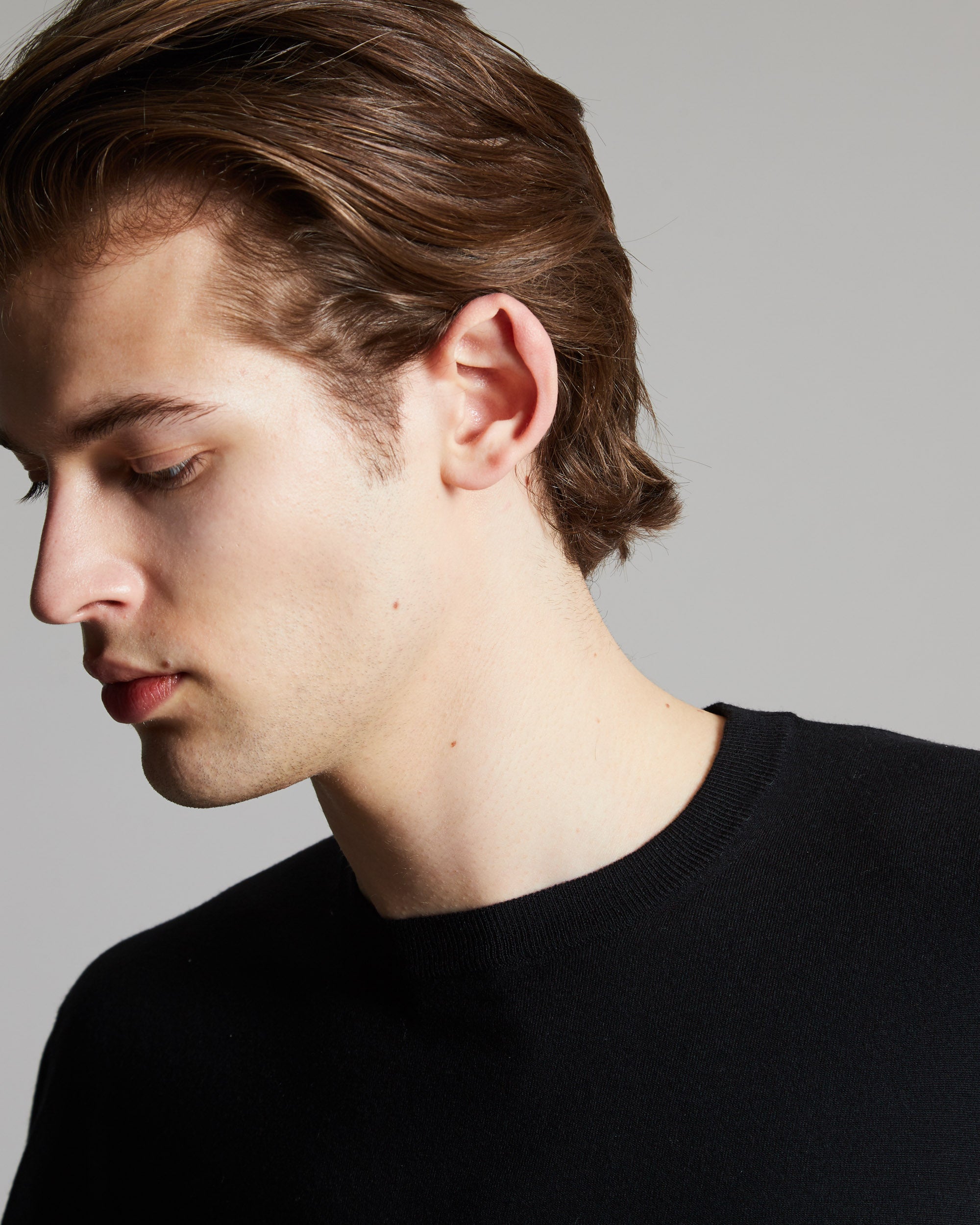 12.8 Kid Wool black crewneck 3