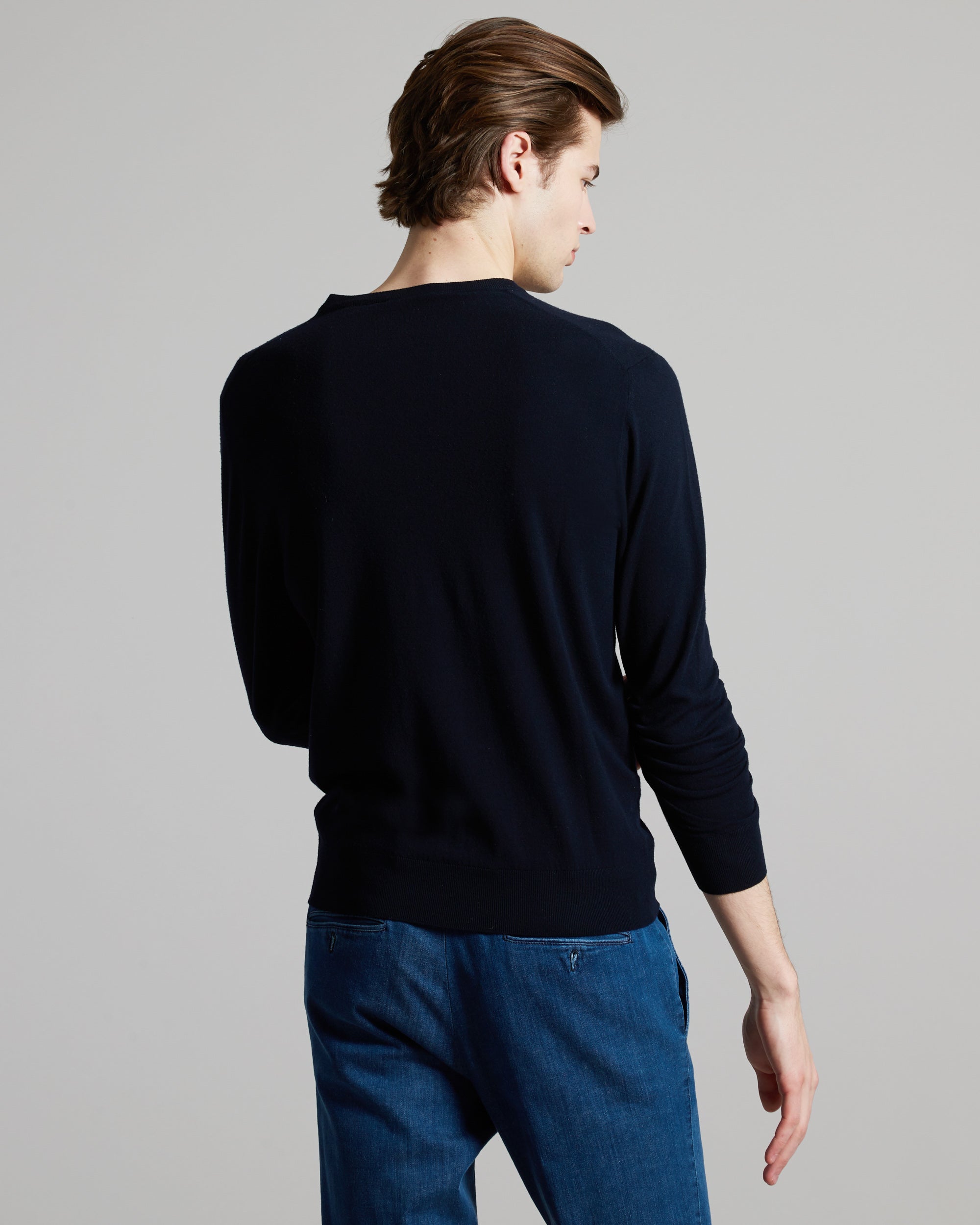 12.8 Kid Wool navy V neck sweater