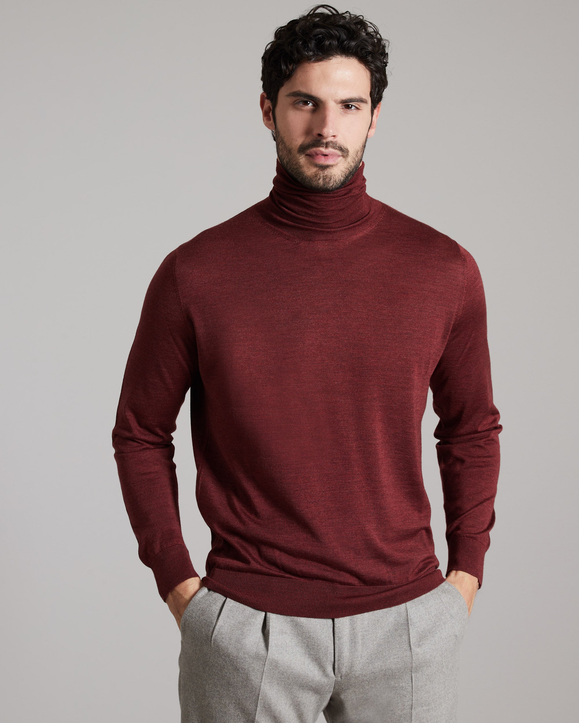 Bordeaux cashmere and silk men's turtleneck sweater