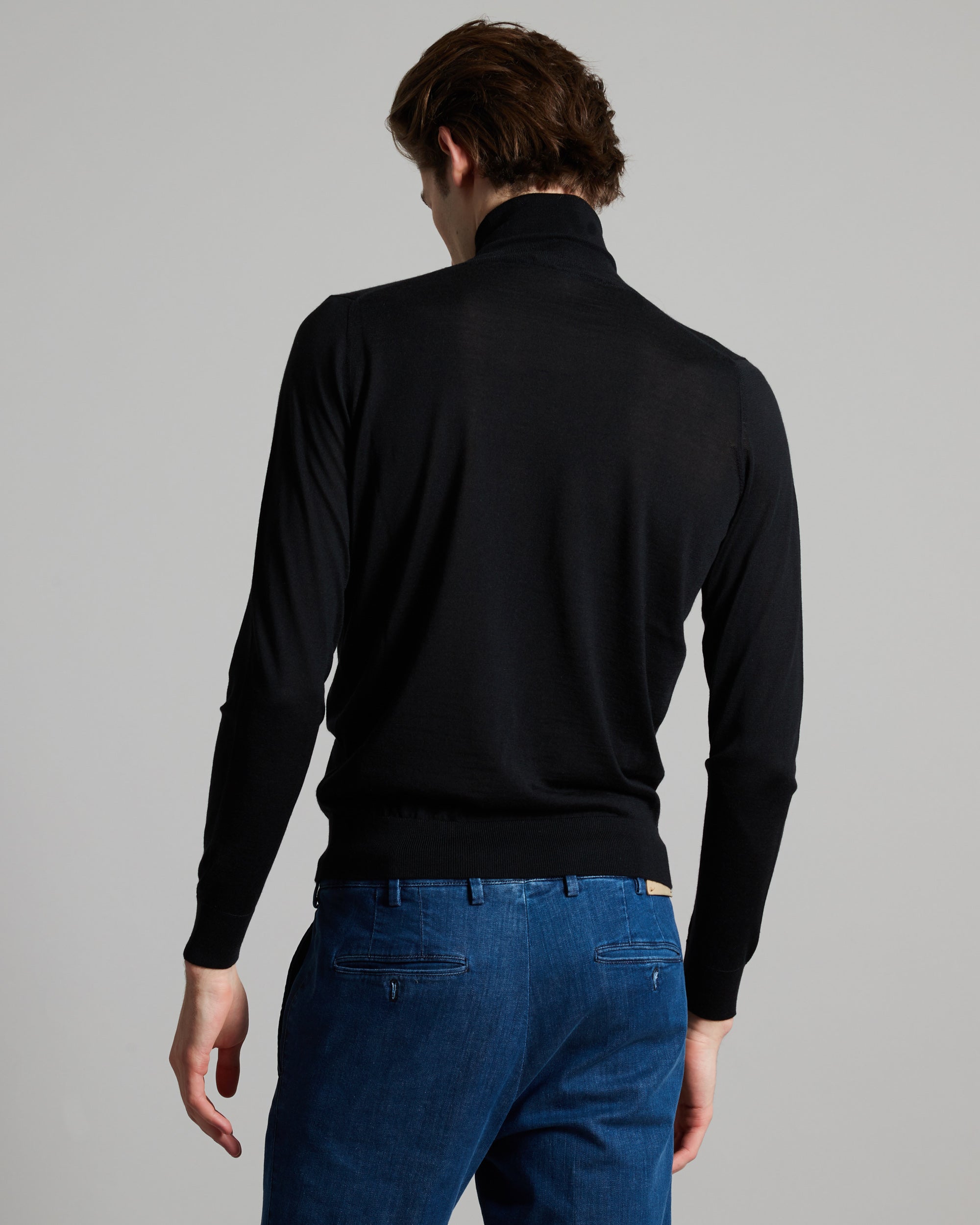 Black cashmere and silk men's turtleneck sweater