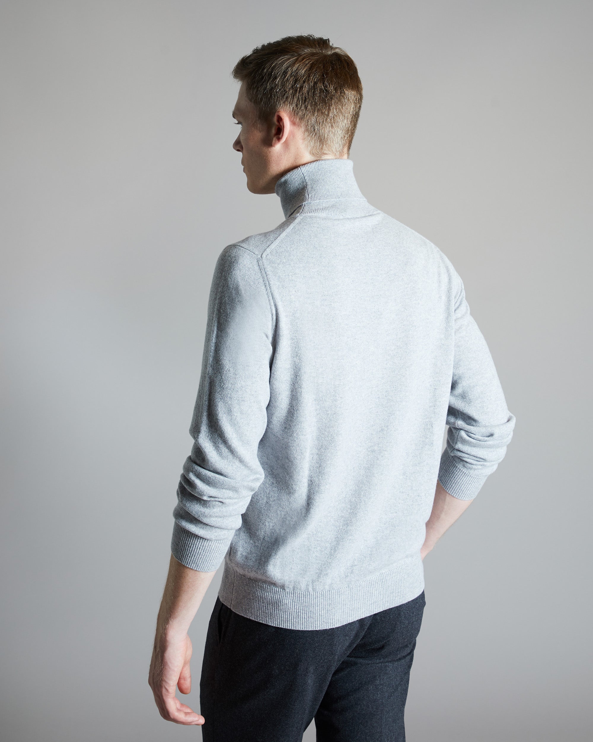 Light grey Kid Cashmere turtleneck sweater