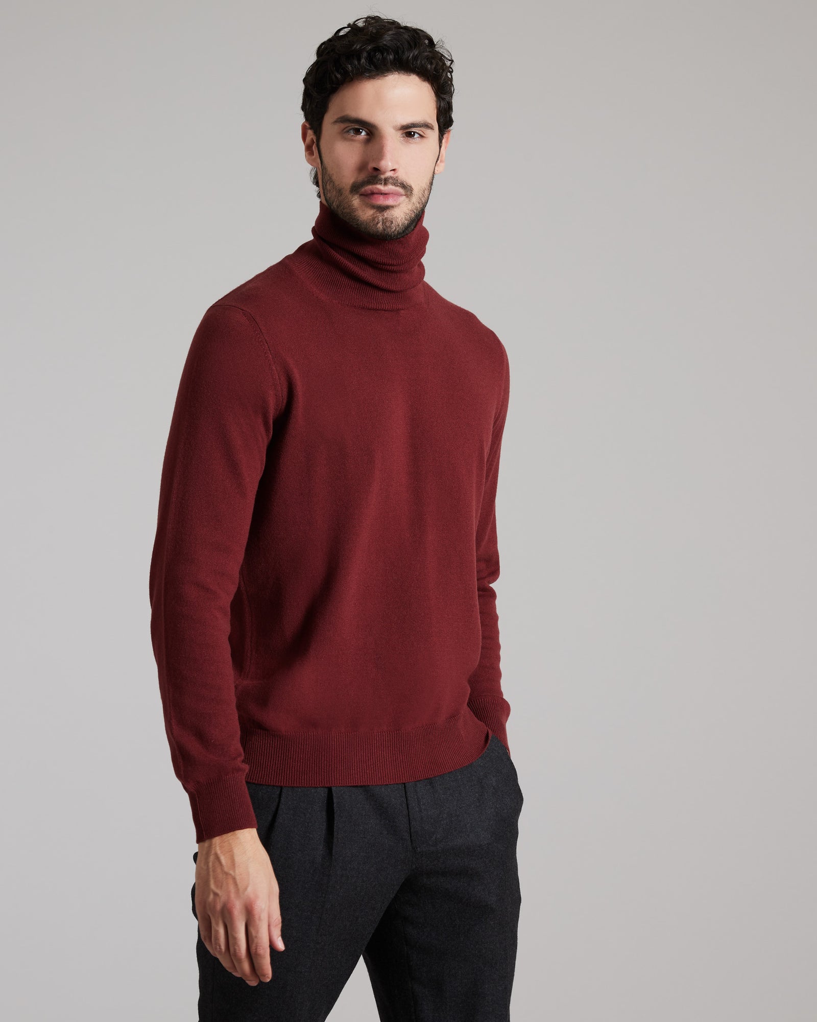 Bordeaux Kid Cashmere turtleneck sweater