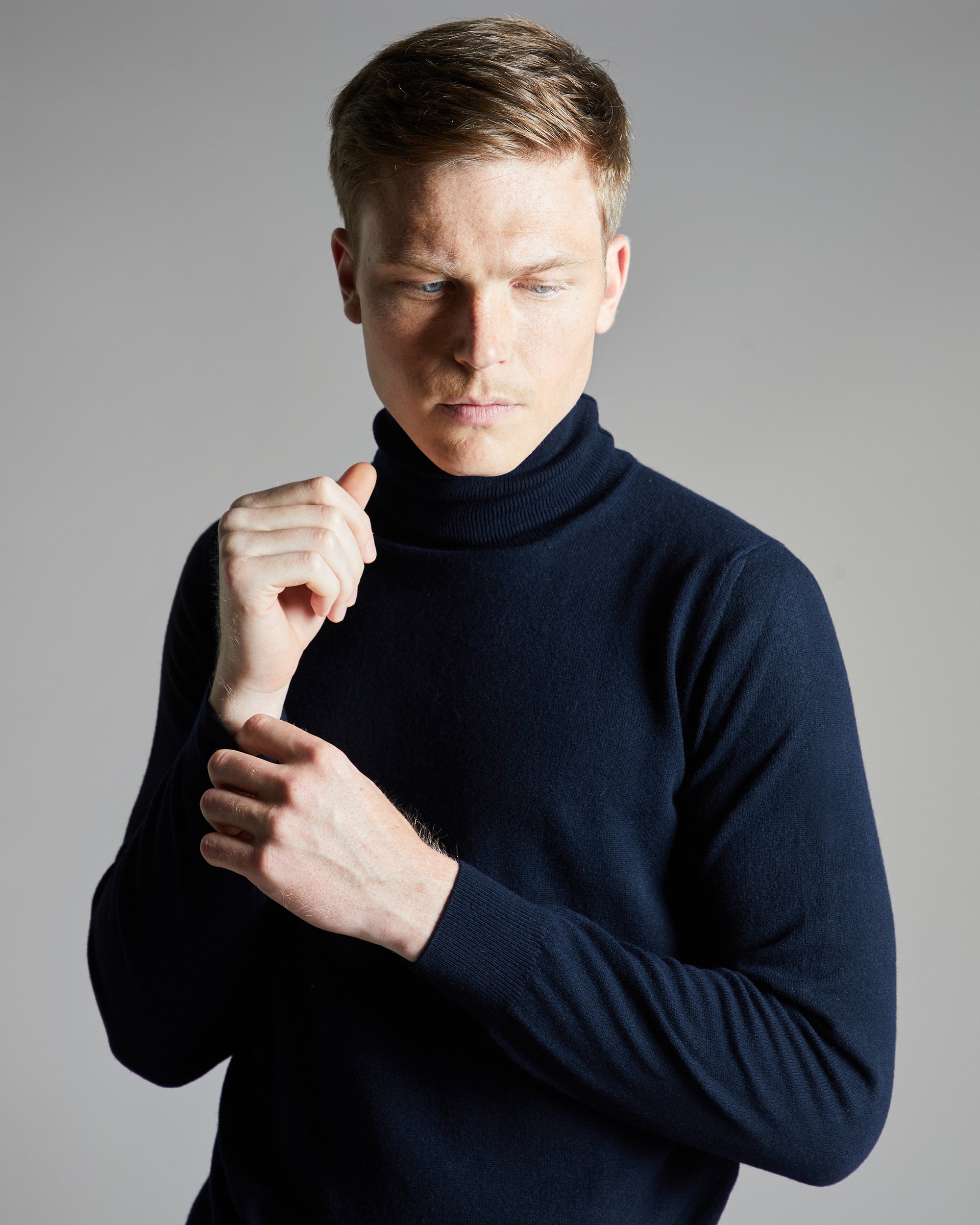 Blue Kid Cashmere turtleneck sweater