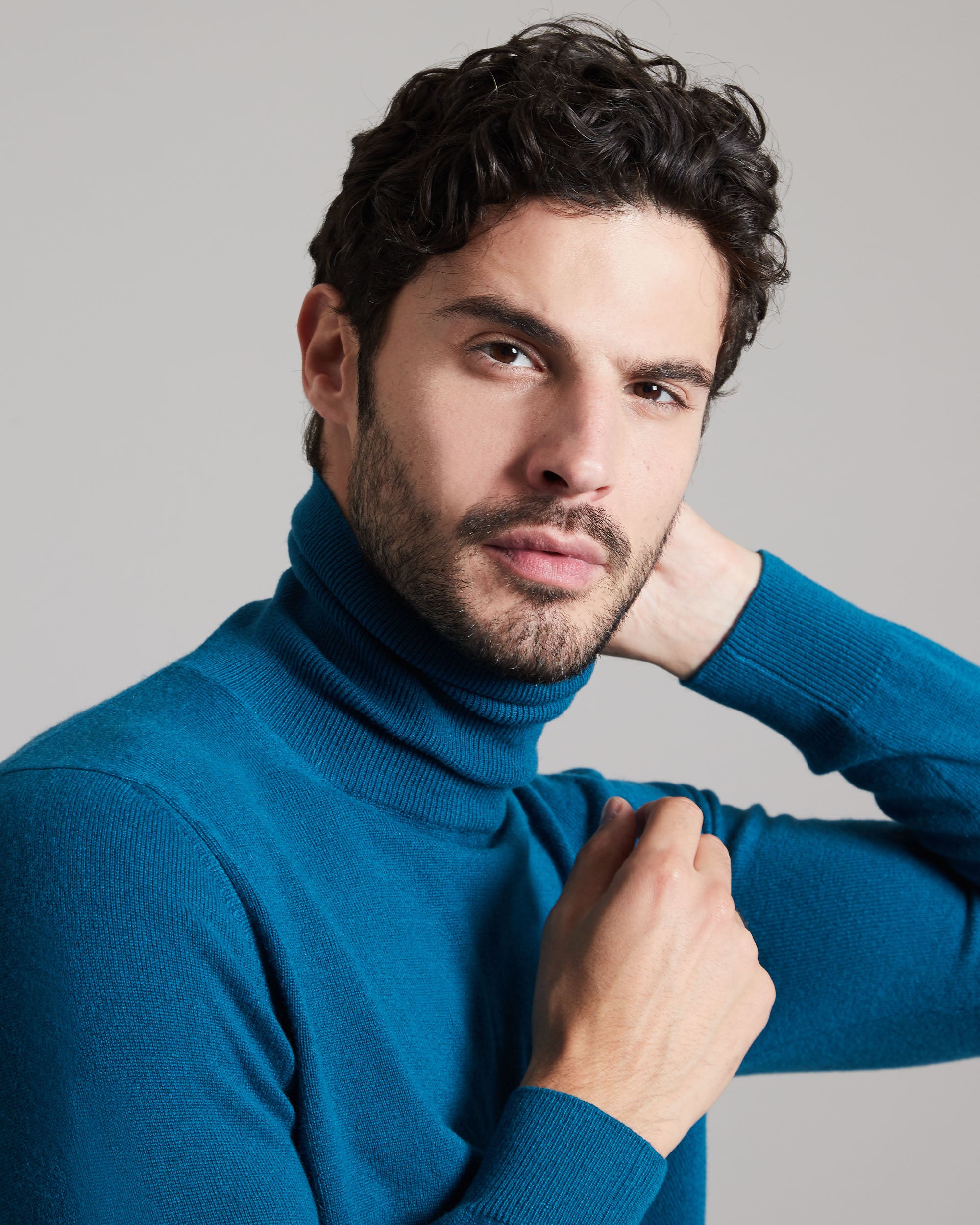 Cobalt blue Kid Cashmere turtleneck sweater