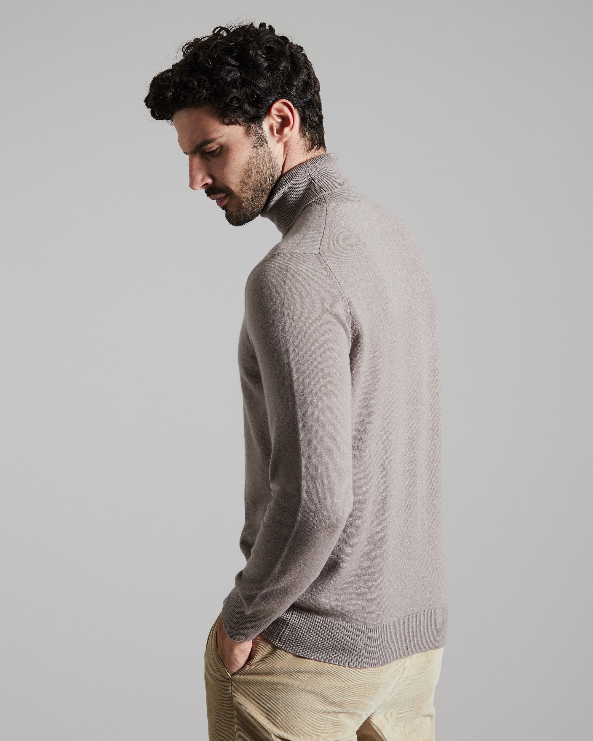 Sand Kid Cashmere turtleneck sweater 3