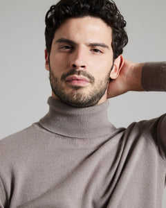 Sand Kid Cashmere turtleneck sweater