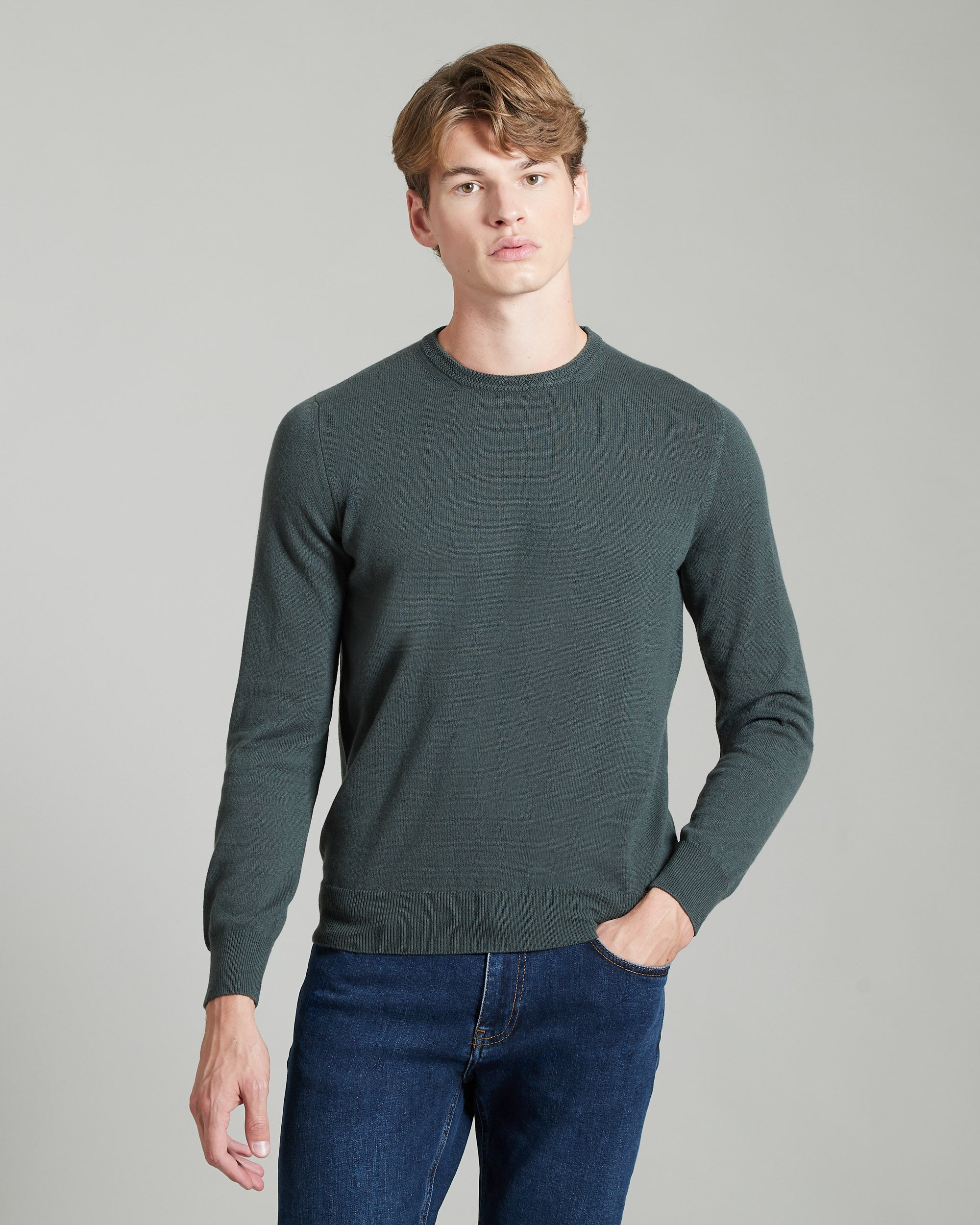 Army green kid cashmere round-neck sweater 2