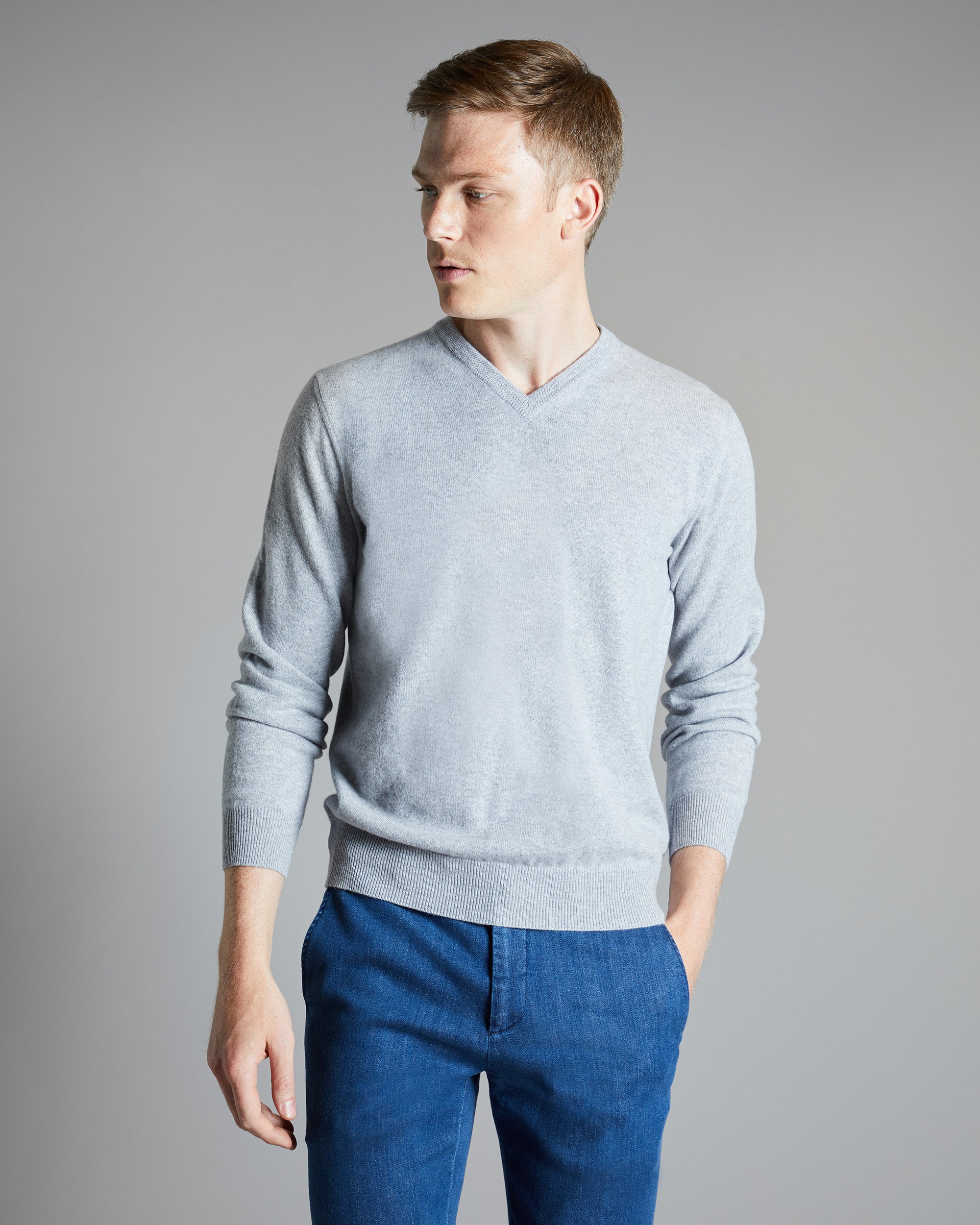 Maglia Scollo V in Kid Cashmere grigio chiaro