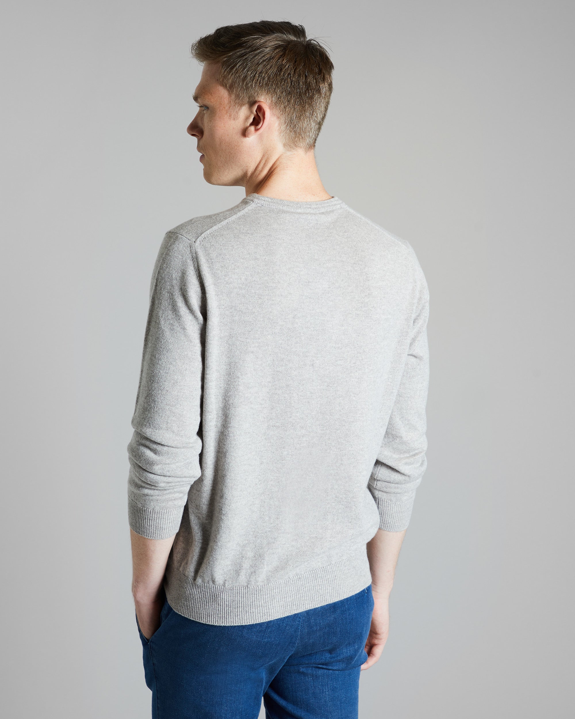 Brown melange kid cashmere V-neck sweater 4