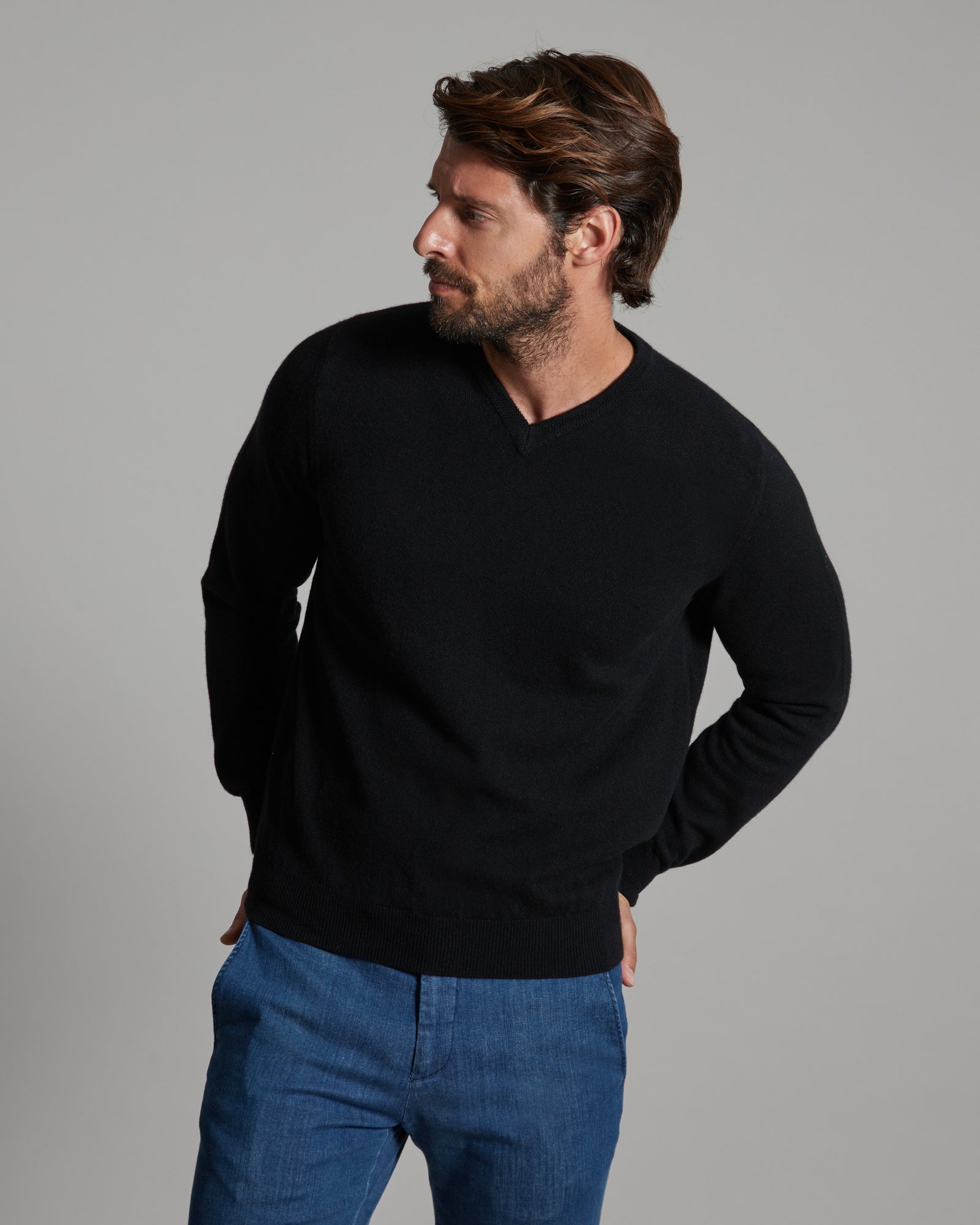 Maglia Scollo V in Kid Cashmere nera