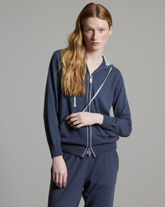 Light blue Kid Cashmere hoodie with cashmere and silk profiles 2
