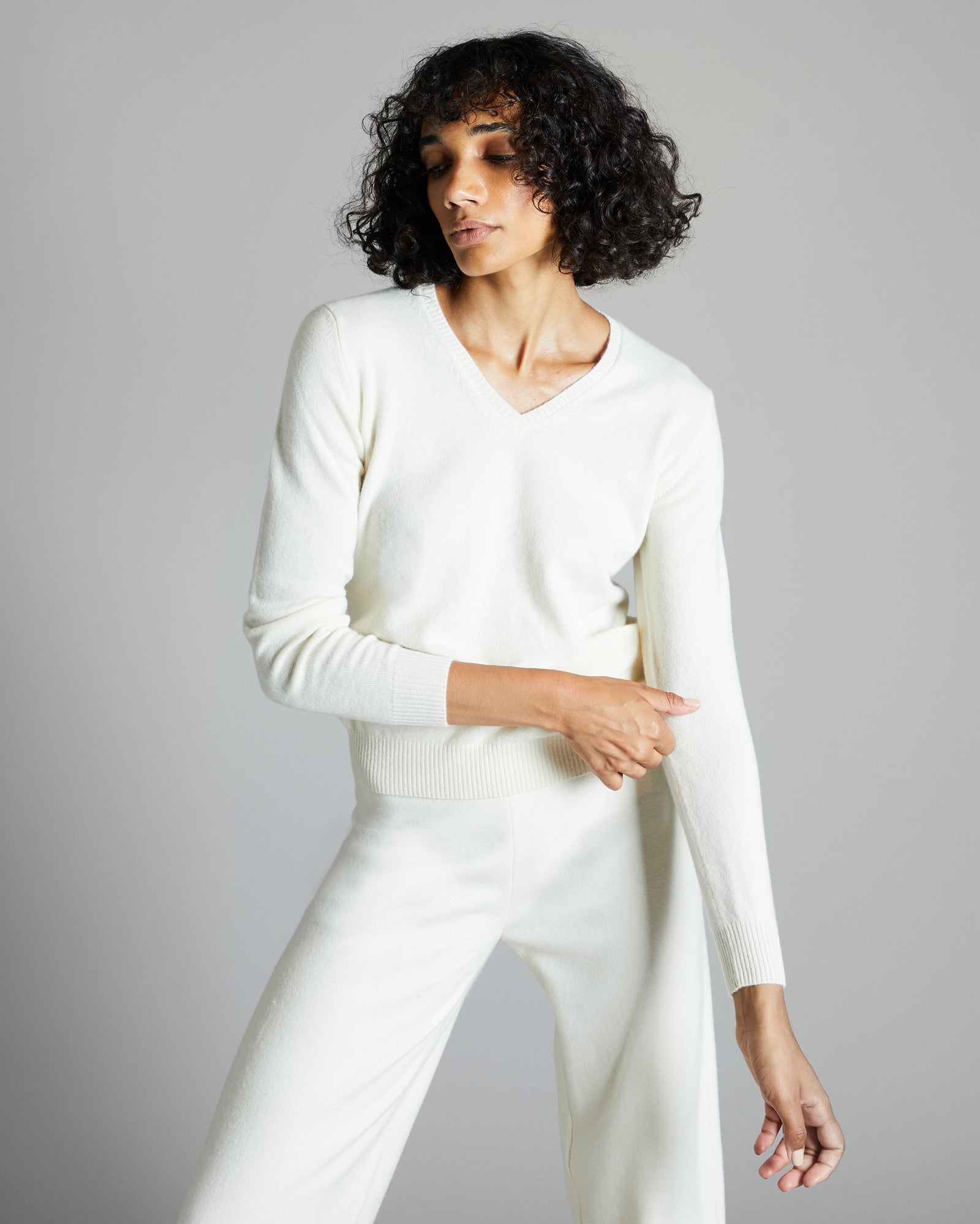 Natural white Kid cashmere V-neck sweater