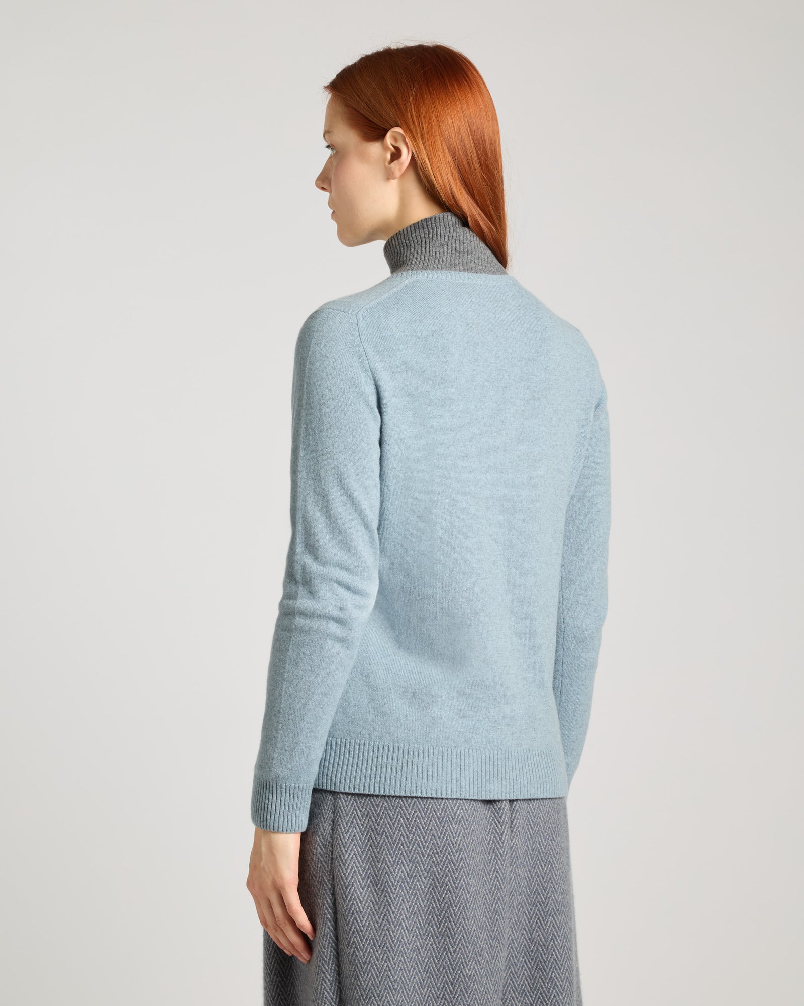 Light Blue Kid cashmere V-neck sweater 4