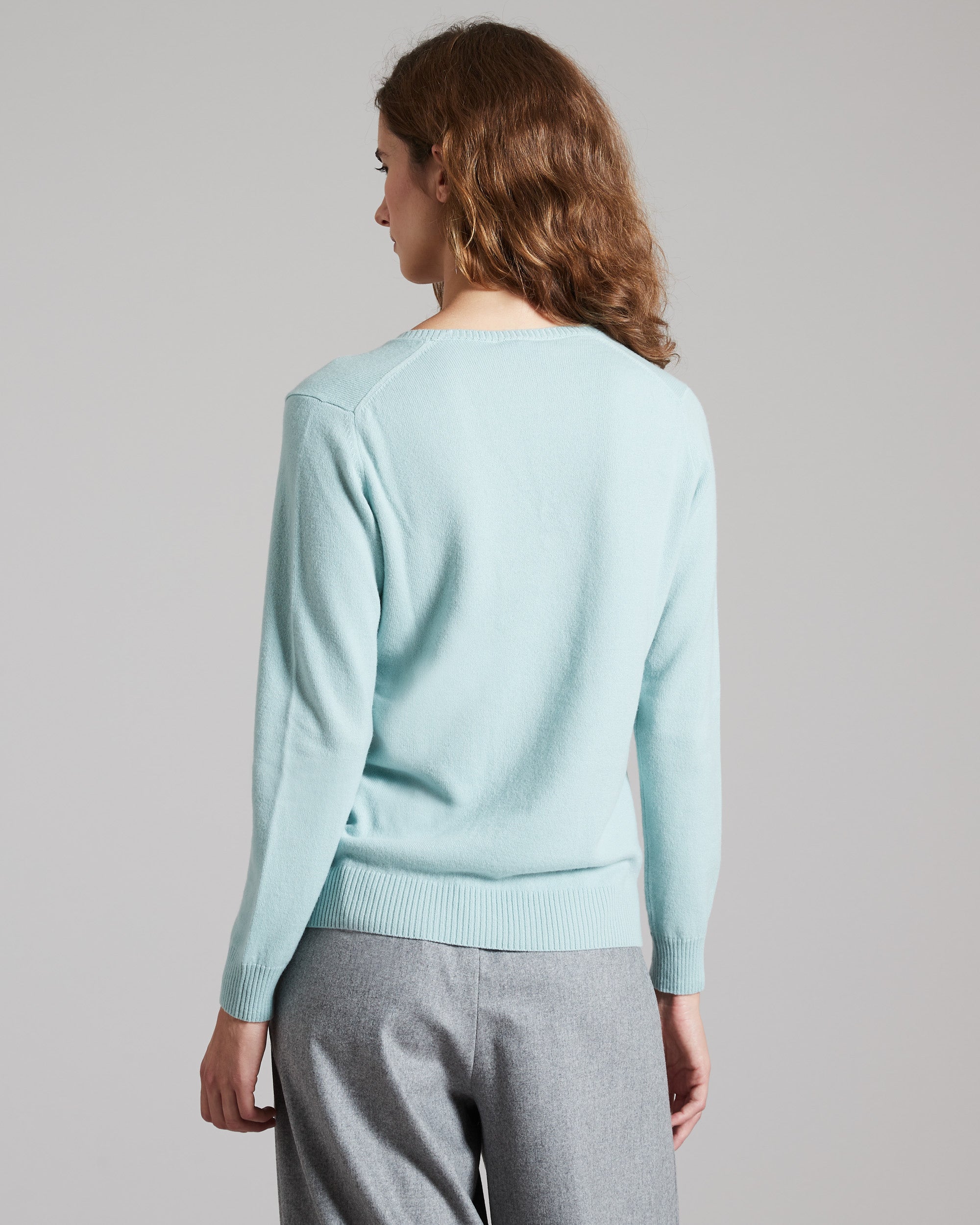 Light green Kid cashmere V-neck sweater 3