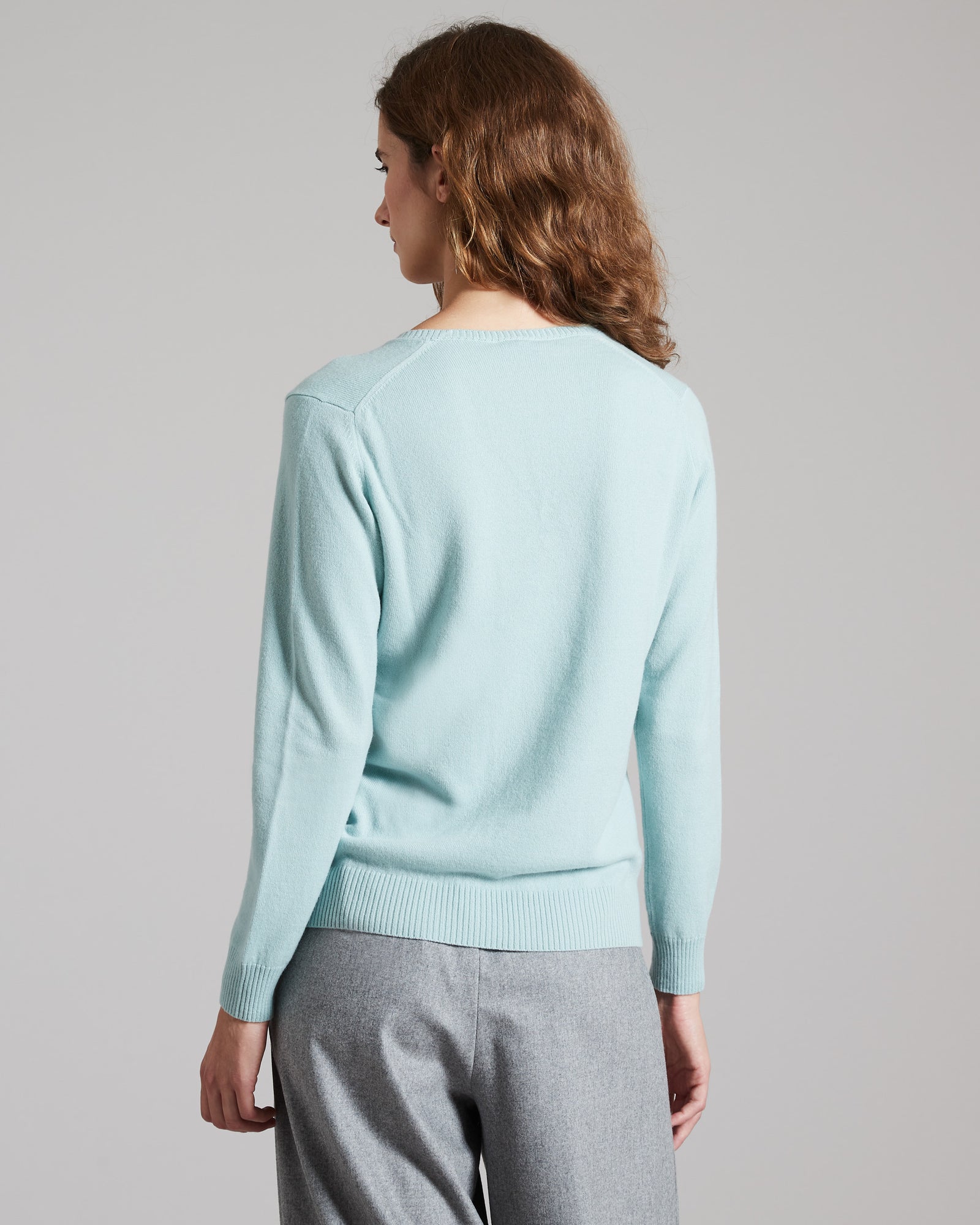 Light green Kid cashmere V-neck sweater 3