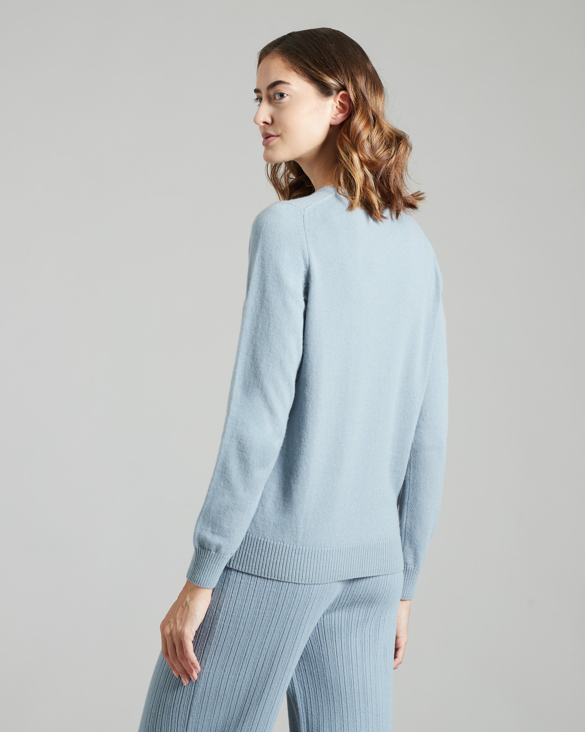 Light blue kid cashmere round-neck sweater