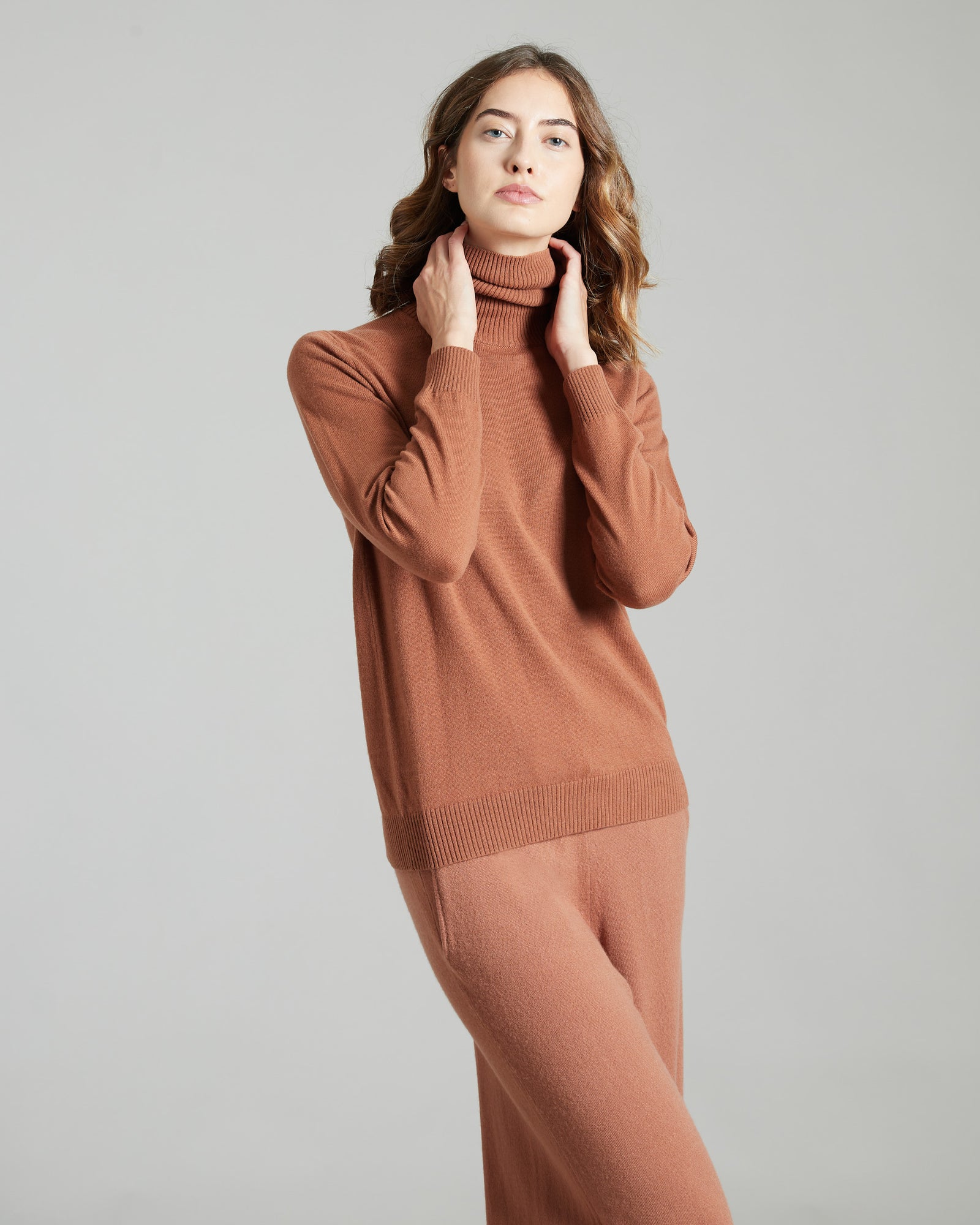 Maglia Dolcevita in Kid Cashmere marrone