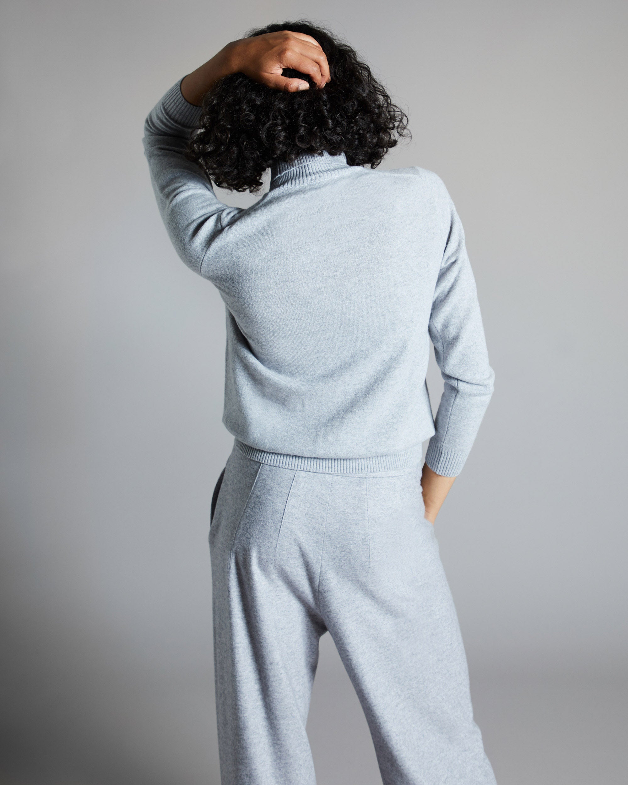 Hellgrauer Rollkragenpullover aus Kid-Kaschmir
