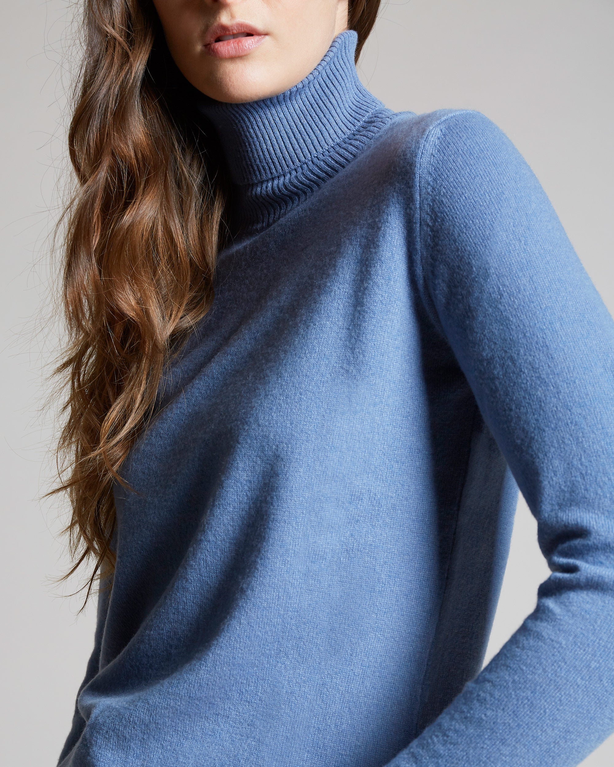 Gray sky Kid cashmere turtleneck sweater 3