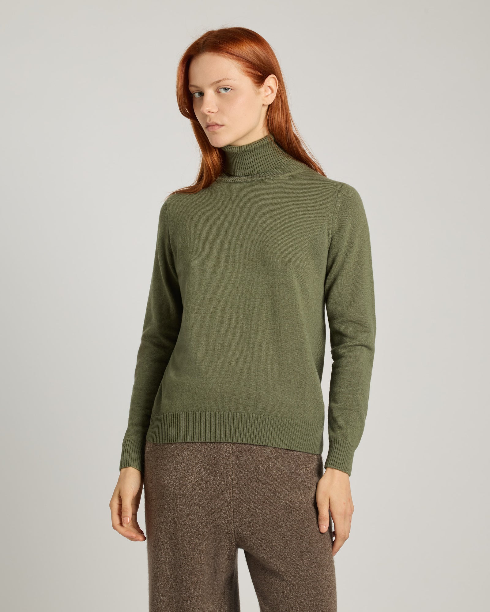 Green Kid cashmere turtleneck sweater 2