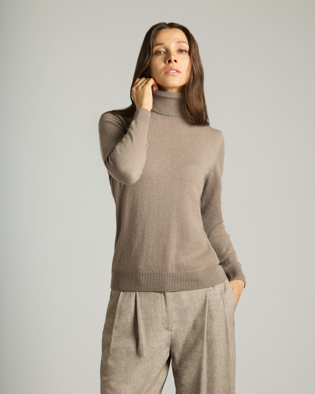 Brown kid cashmere turtleneck sweater