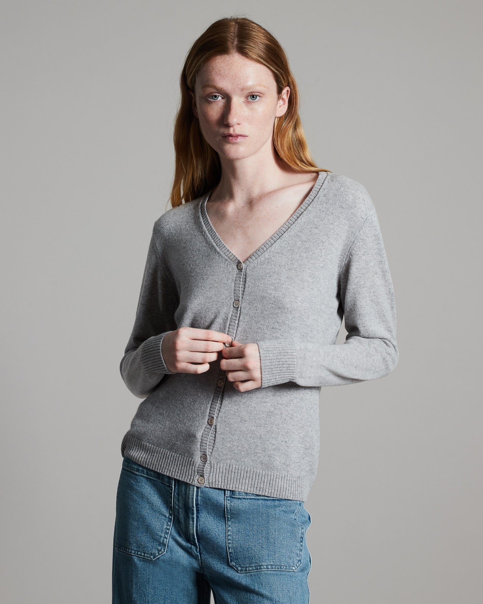 Light grey kid cashmere V-neck cardigan 2