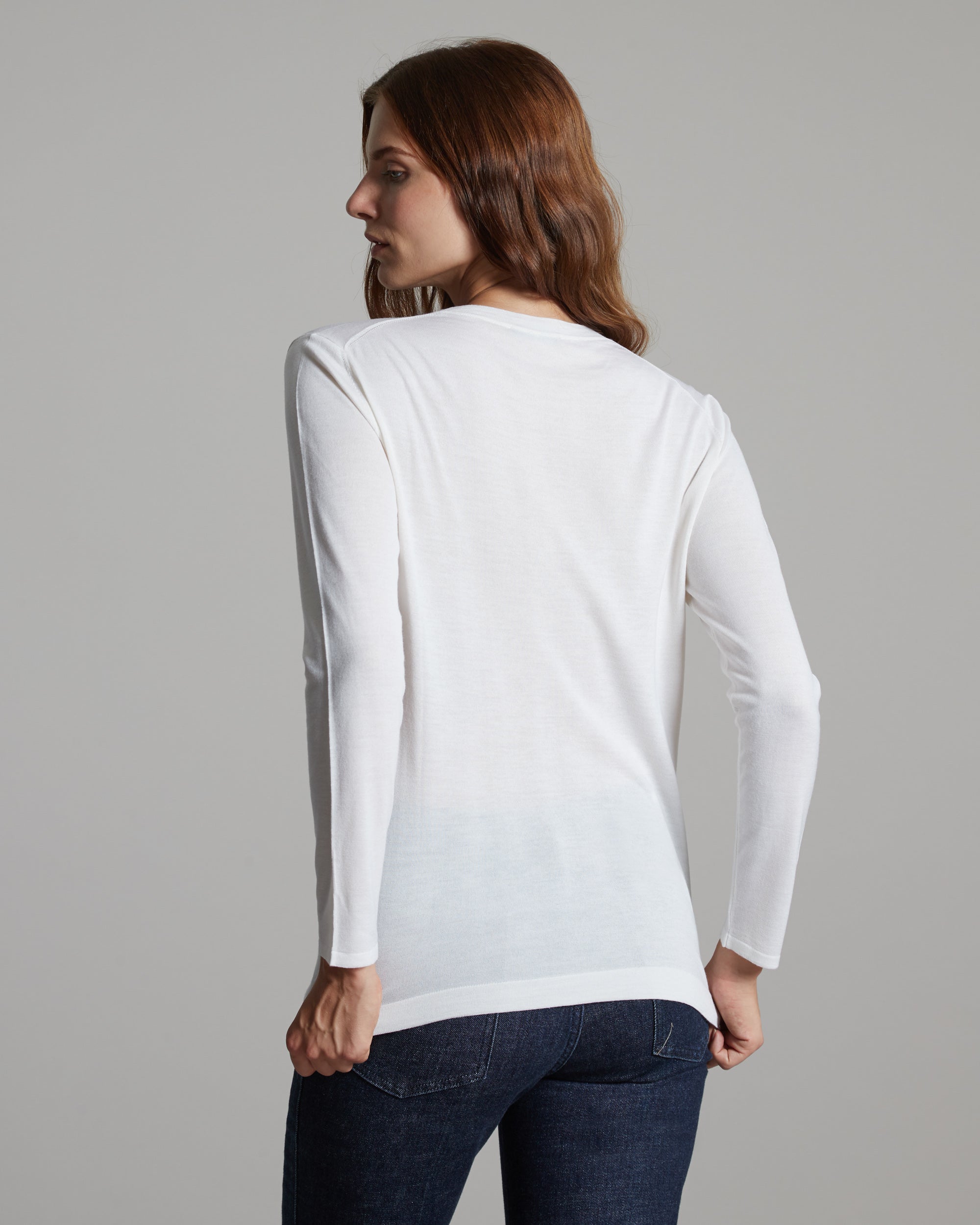 Cashmere and silk crew neck in white 4
