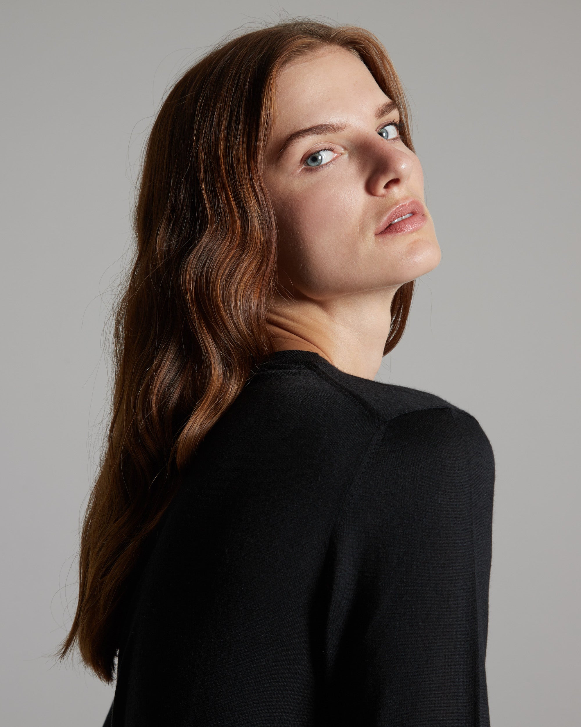 Cashmere and silk crew neck in black