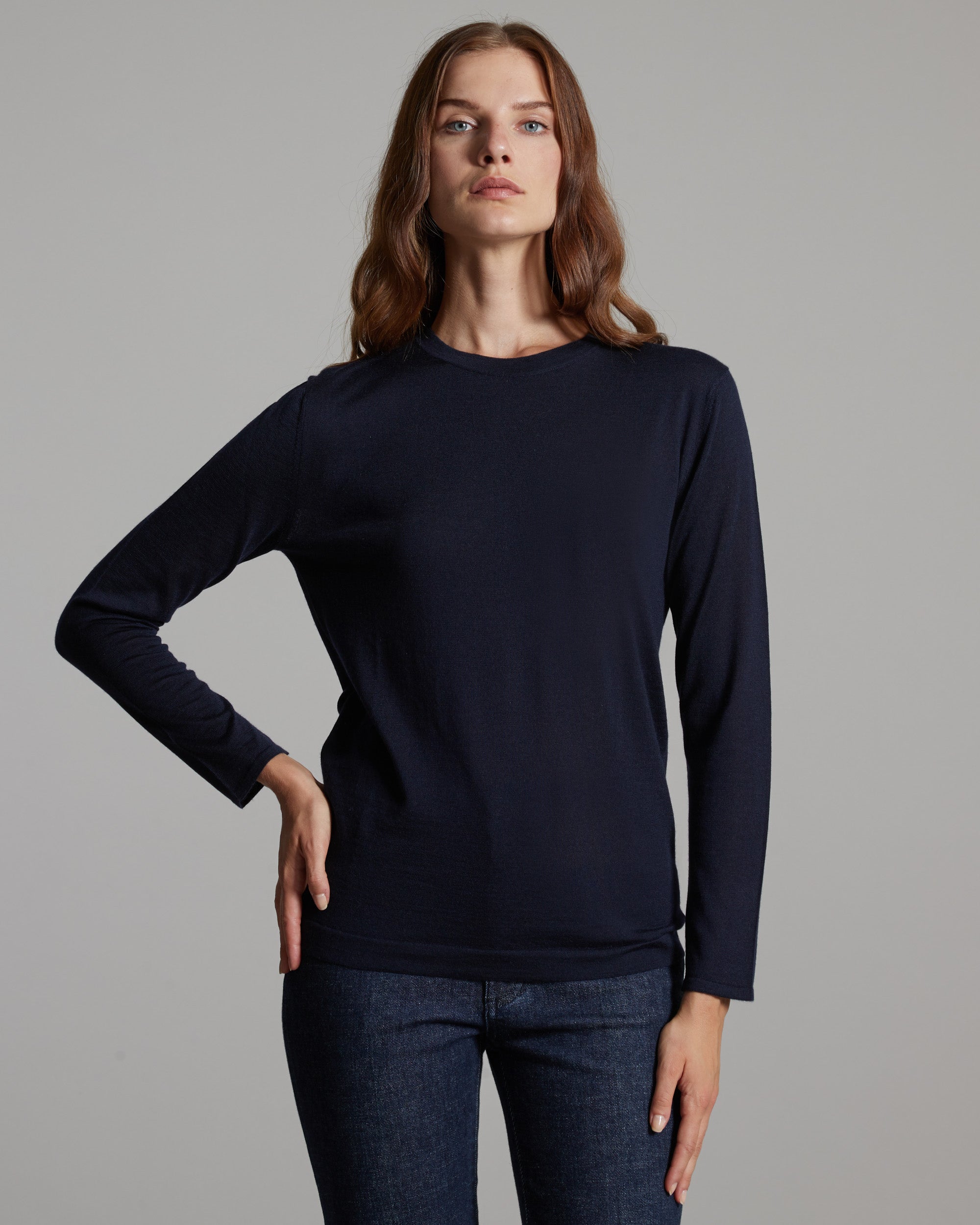Cashmere and silk crew neck in blue 2