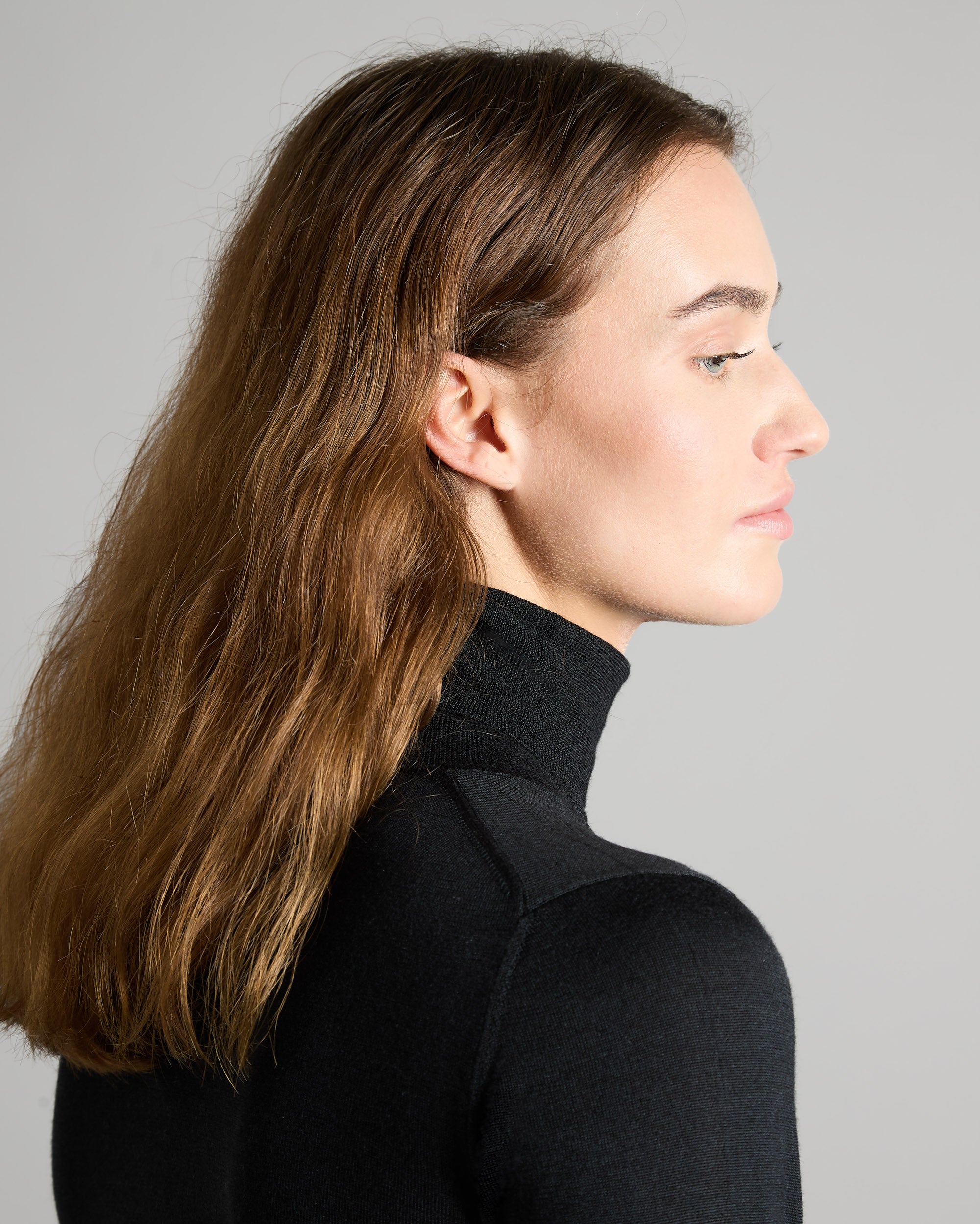 Black cashmere and silk turtleneck sweater 3