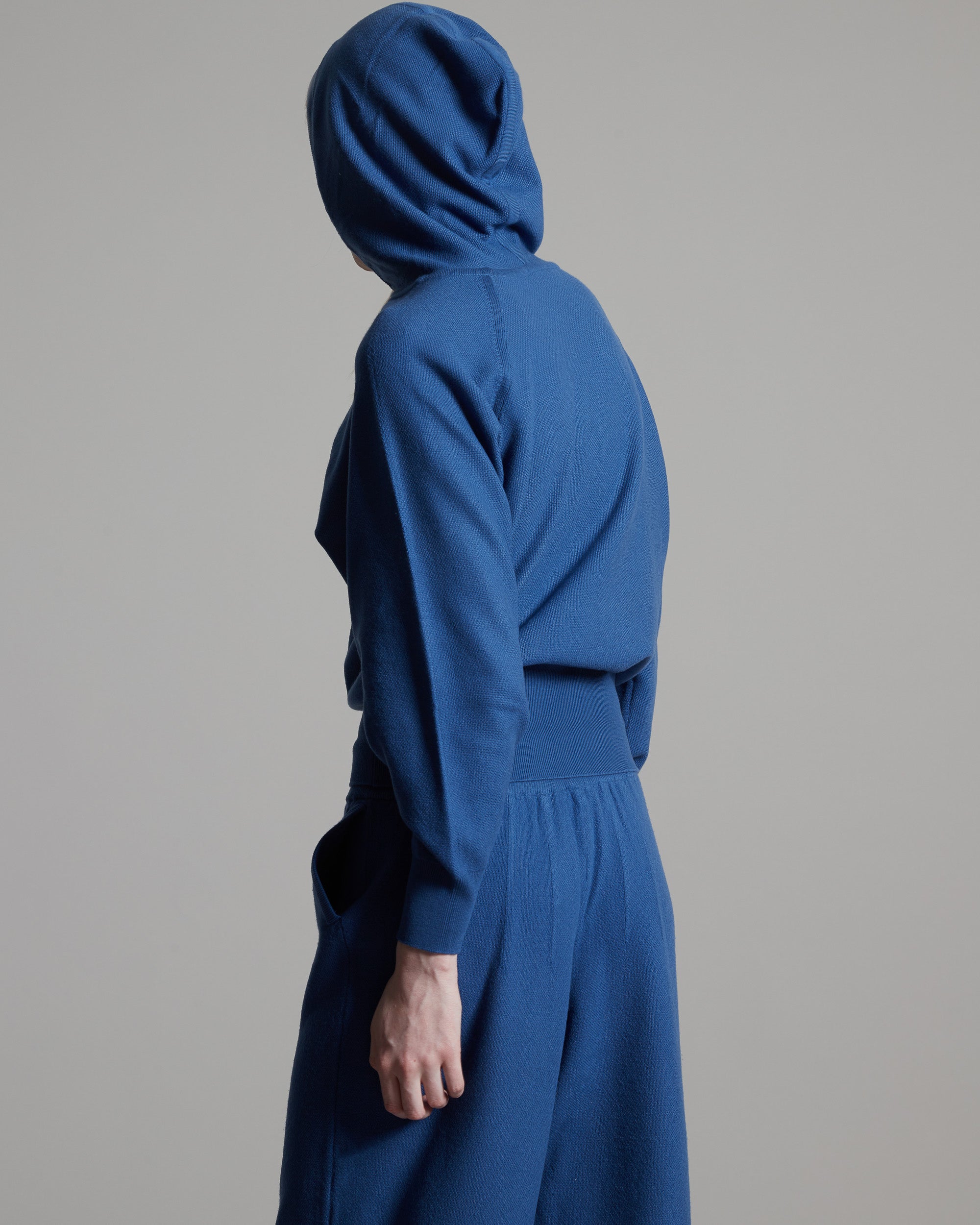 Kid Wool 12.8 hooded sweater in blue 4