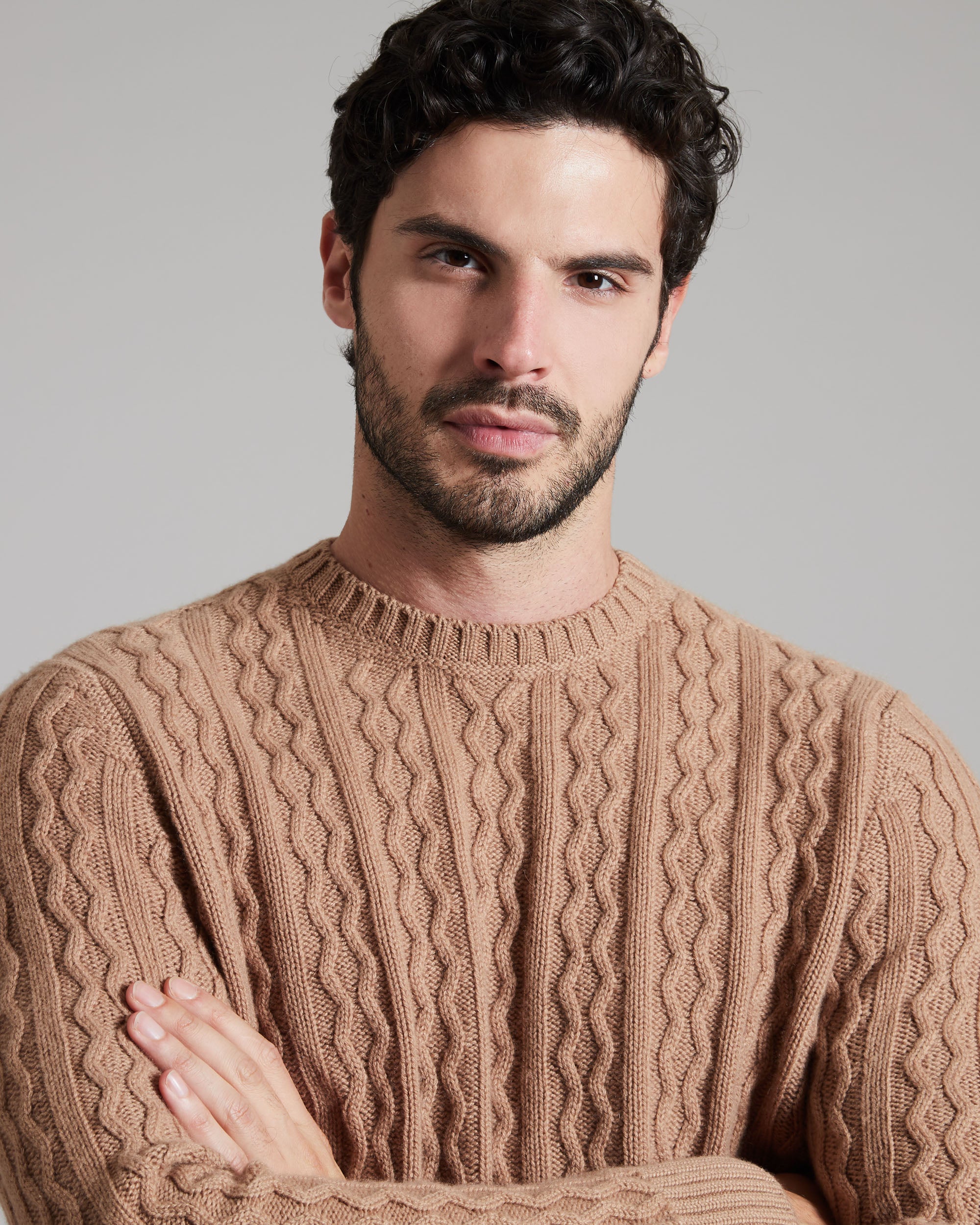 Light brown three dimensional round-neck sweater in Kid Cashmere