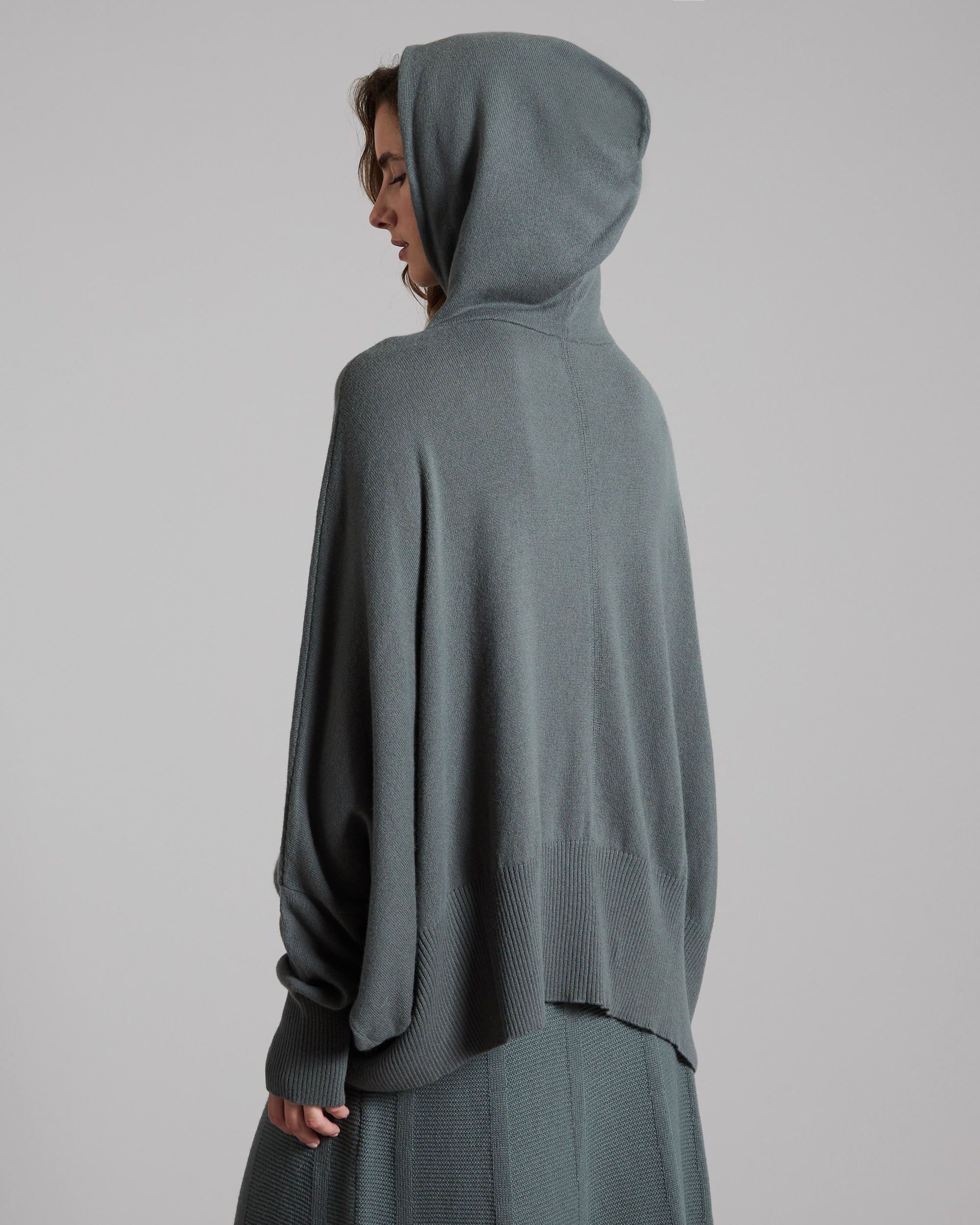 Light sage green Kid cashmere V-neck sweater 3