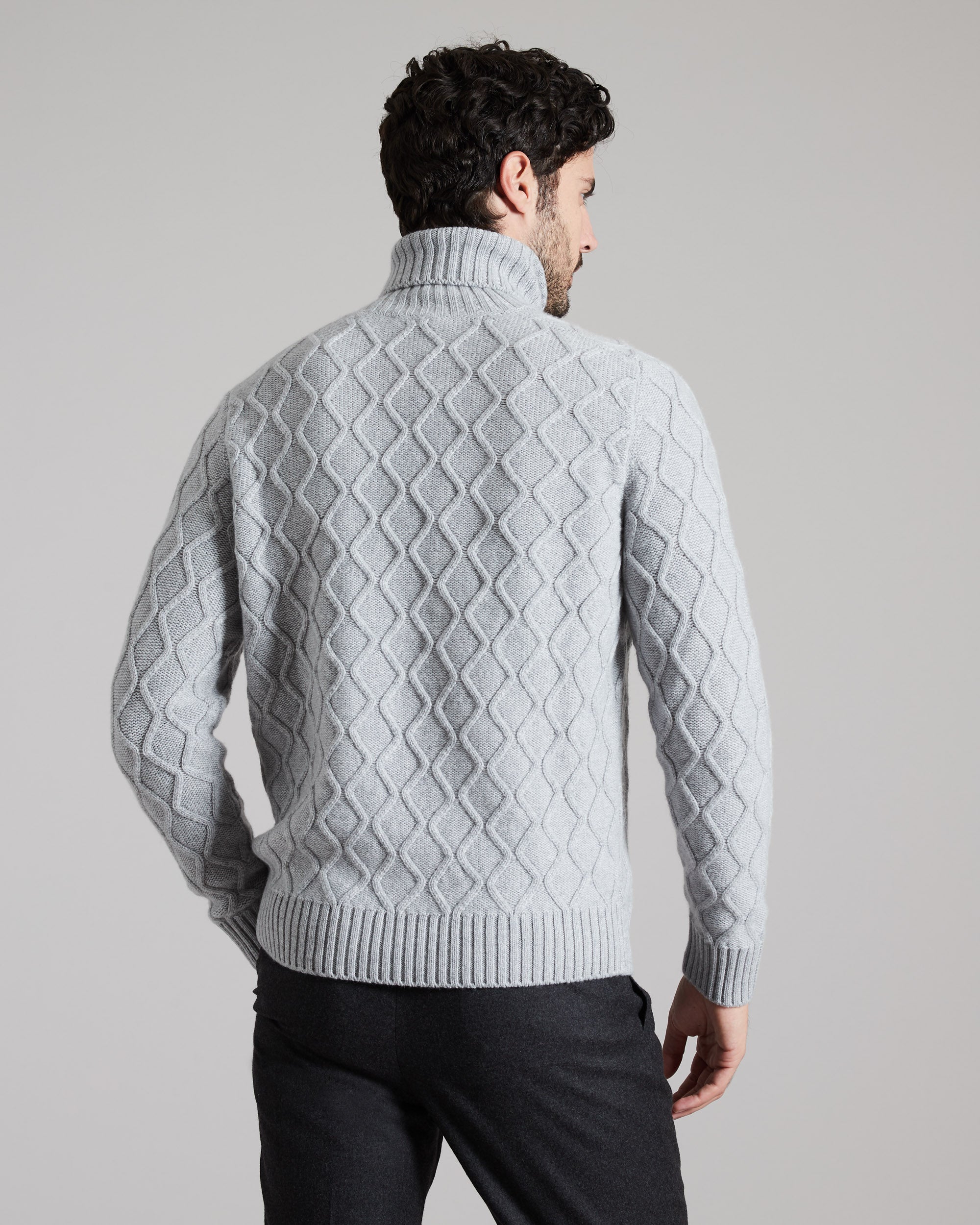 Grey three dimensional turtle-neck sweater in kid cashmere 3