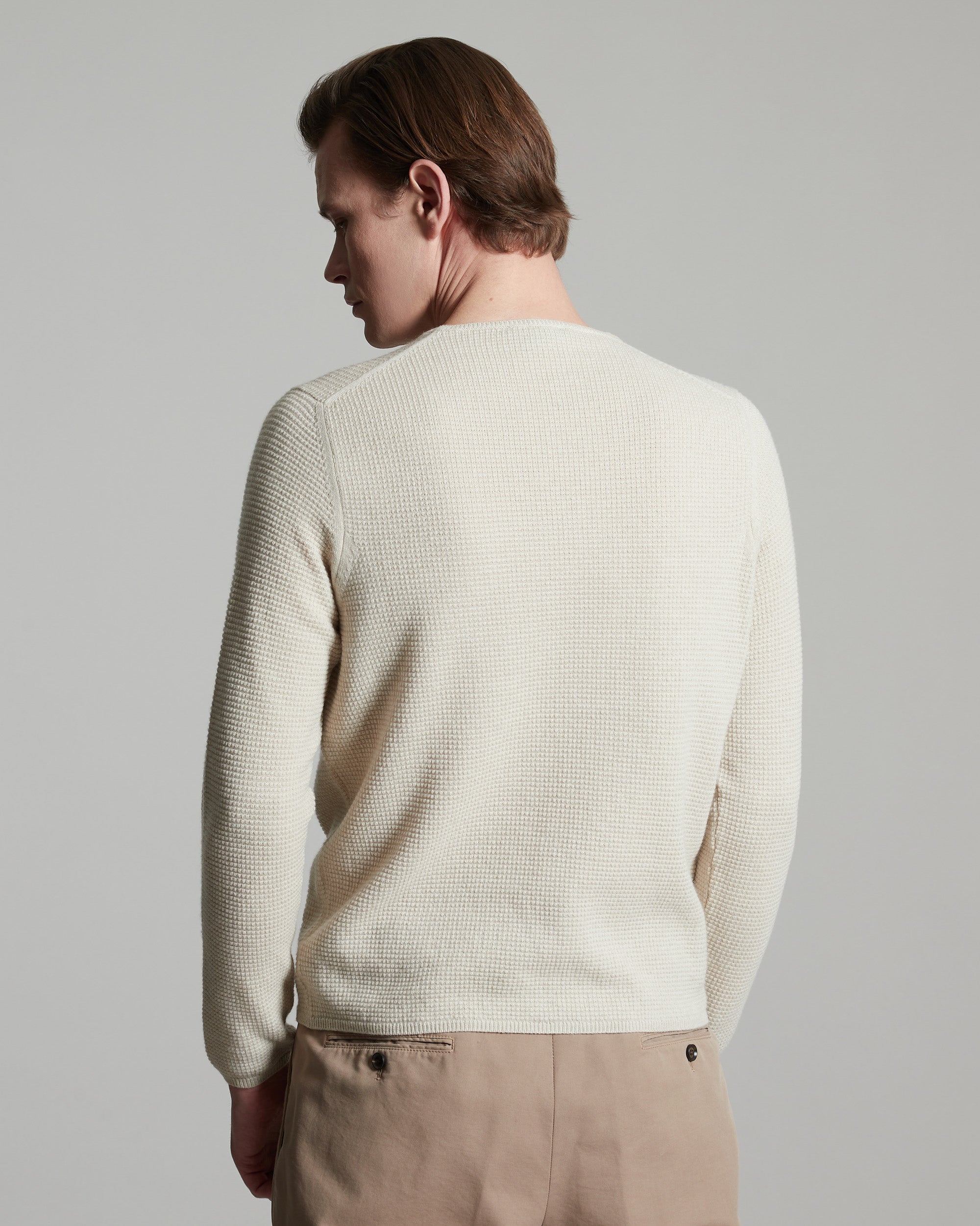 Light brown three dimensional round-neck sweater in Kid Cashmere 3