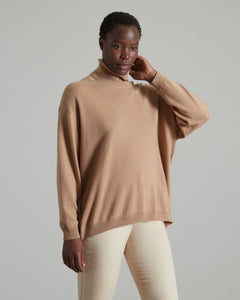 Pullover mit hohem Kragen aus beigefarbenem  Kid Cashmere