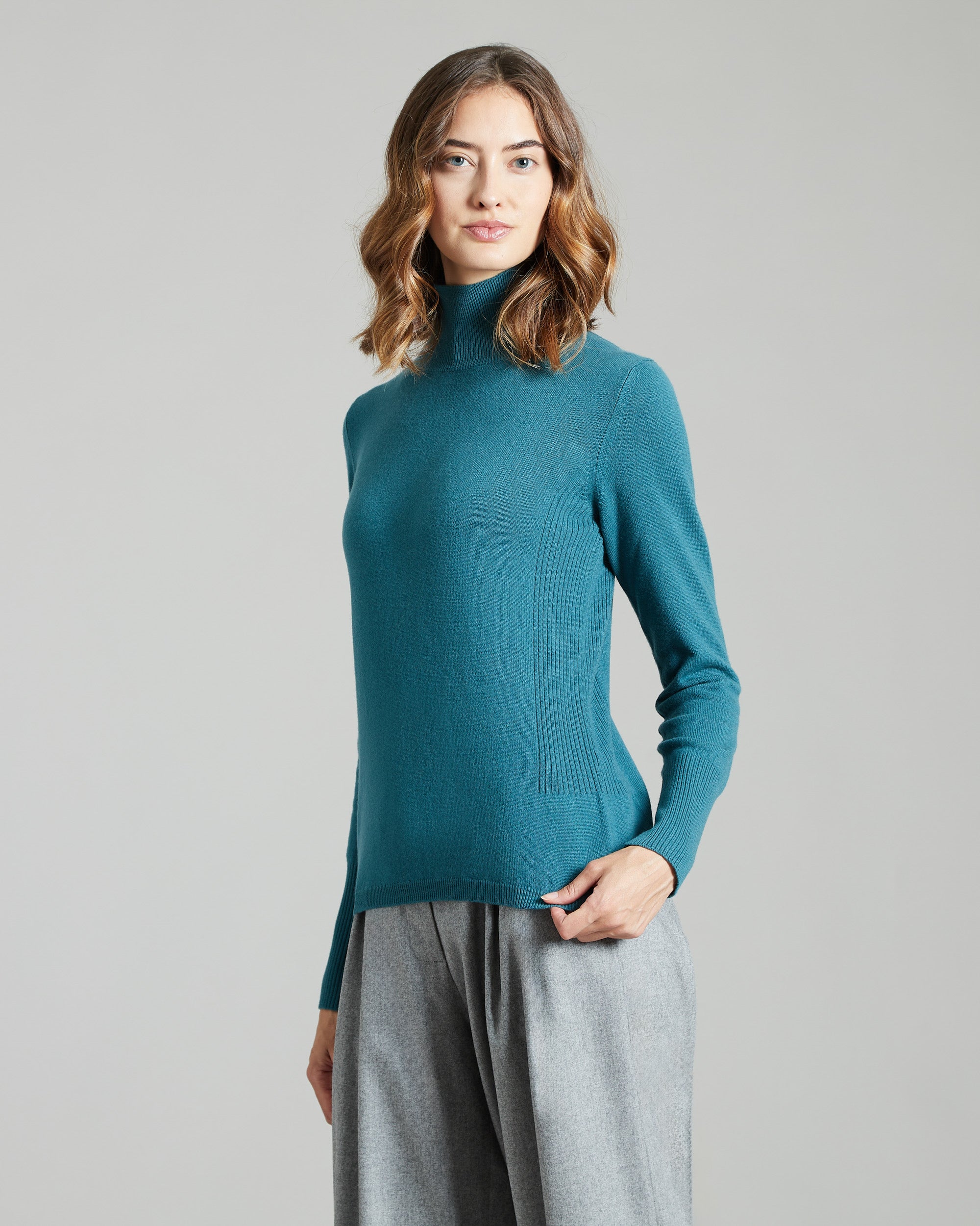 Light grey Kid Cashmere turtleneck sweater