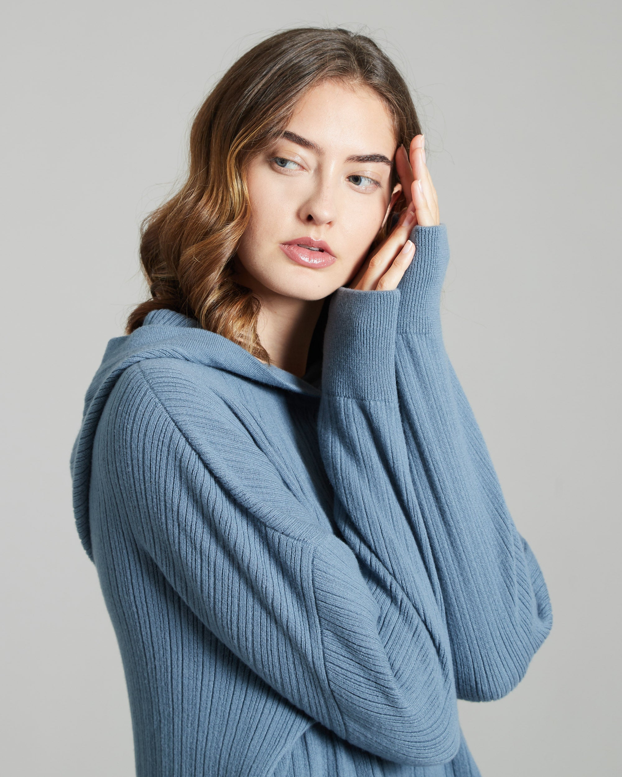 Maglia con cappuccio in Kid Cashmere celeste